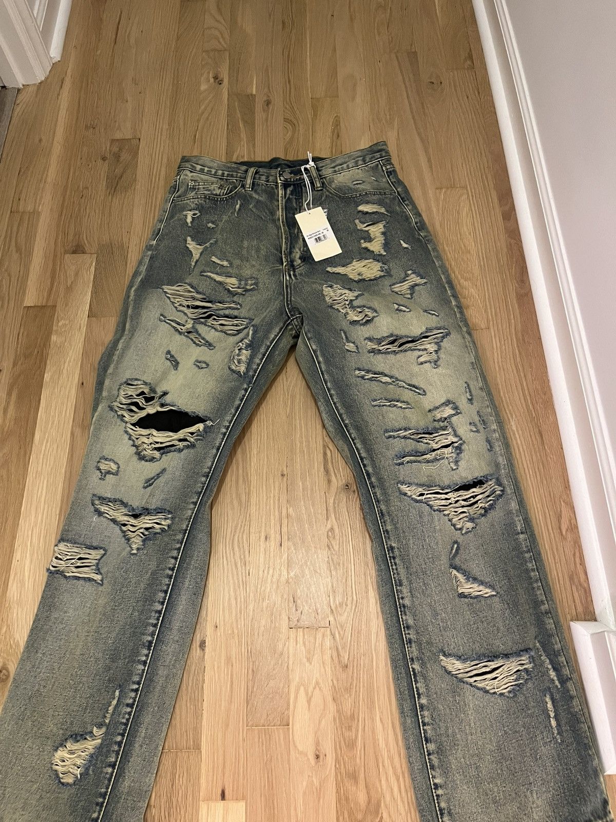 MNML baggy ripped denim Size US 30 / EU 46 - 1 Thumbnail