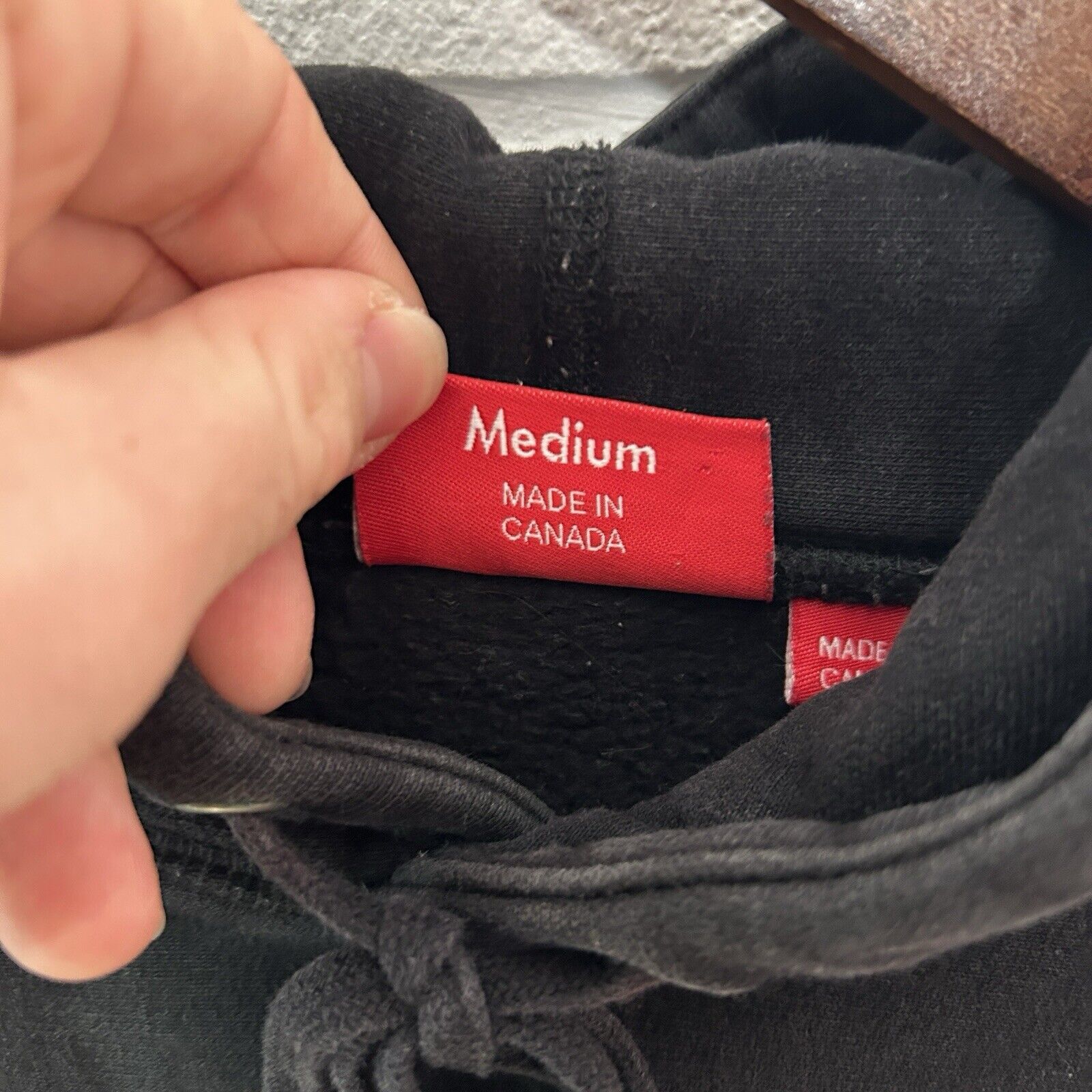 Supreme Supreme Tonal Embroidered Logo Hoodie "Black" FW15 Size US M / EU 48-50 / 2 - 5 Thumbnail
