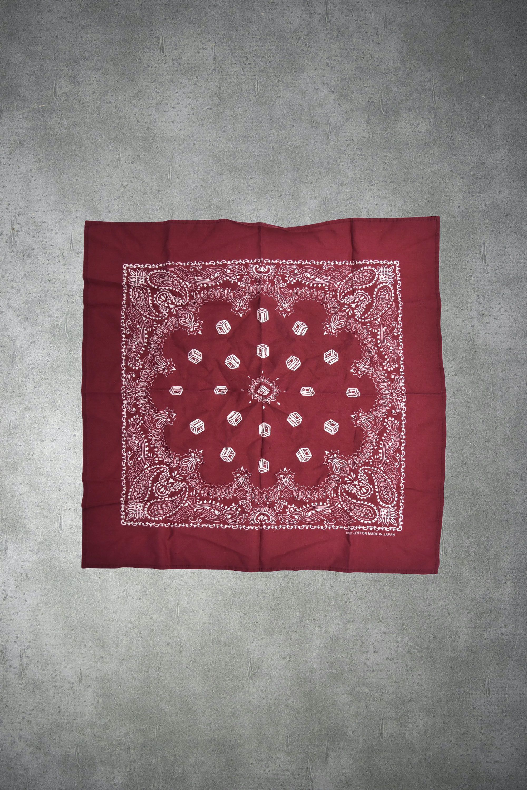 Japanese Brand paisley graphic bandana scarf/27856 -781 53 Size ONE SIZE - 1 Thumbnail