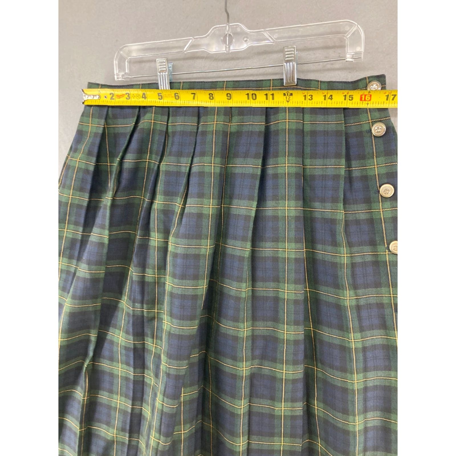 Barrie VINTAGE Barie Stephens Skirt Women Short Plaid Green 6 Adult Womens 80s Retro Preppy Vintage-Style Knit Rayon Blend H6 USA MADE Size 28" / US 6 / IT 42 - 2 Thumbnail