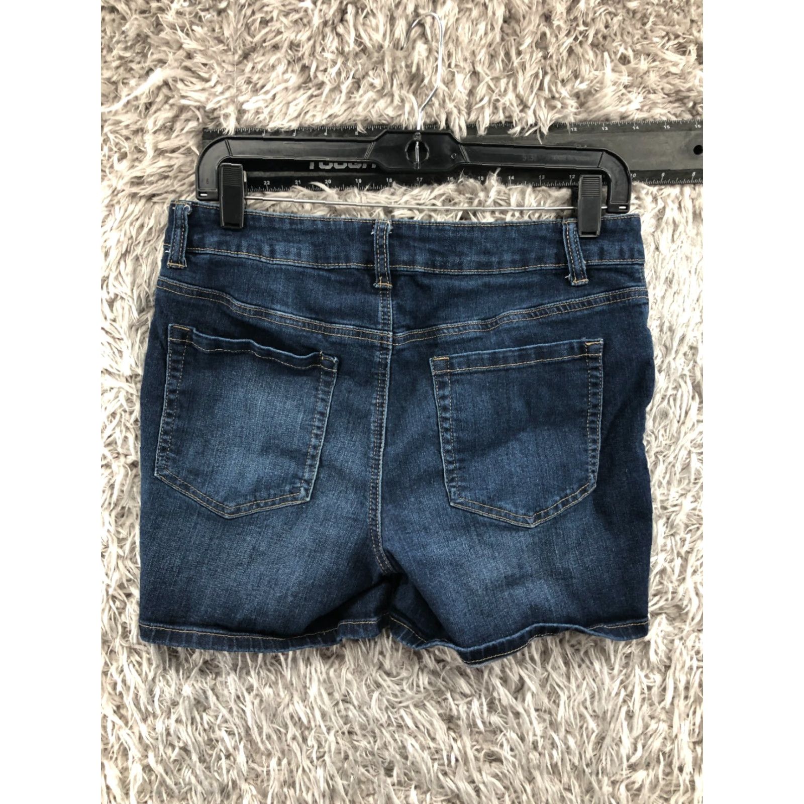 Vintage Falls Creek Boyfriend Shorts Womens Size 8 Mid Rise Medium Wash Blue Size 30" / US 8 / IT 44 - 4 Thumbnail