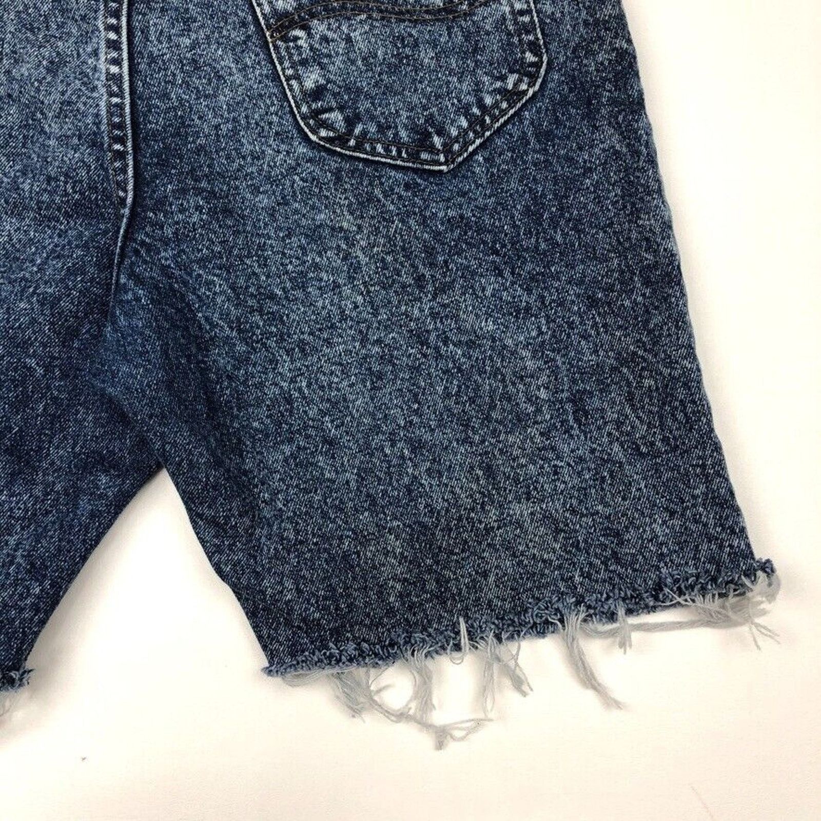 Lee × Vintage Vintage Lee Jeans Acid Wash Cut Off Shorts Jorts Size 36 Size US 36 / EU 52 - 4 Thumbnail