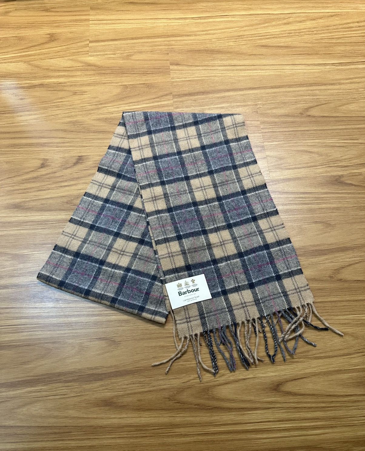 Barbour NWT Barbour Tartan Lambwool Scarf Size ONE SIZE - 2 Thumbnail