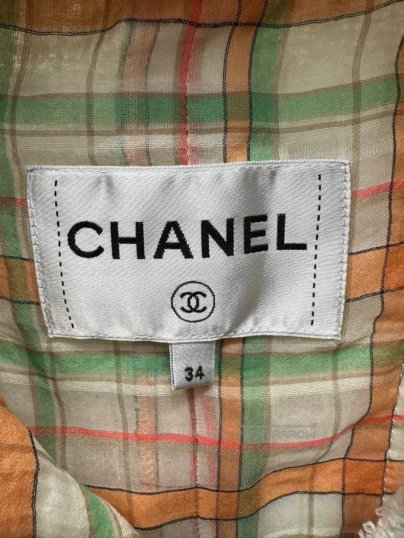 Chanel Chanel Station Series White Tweed Coat Size XXS / US 00 / IT 34 - 3 Thumbnail