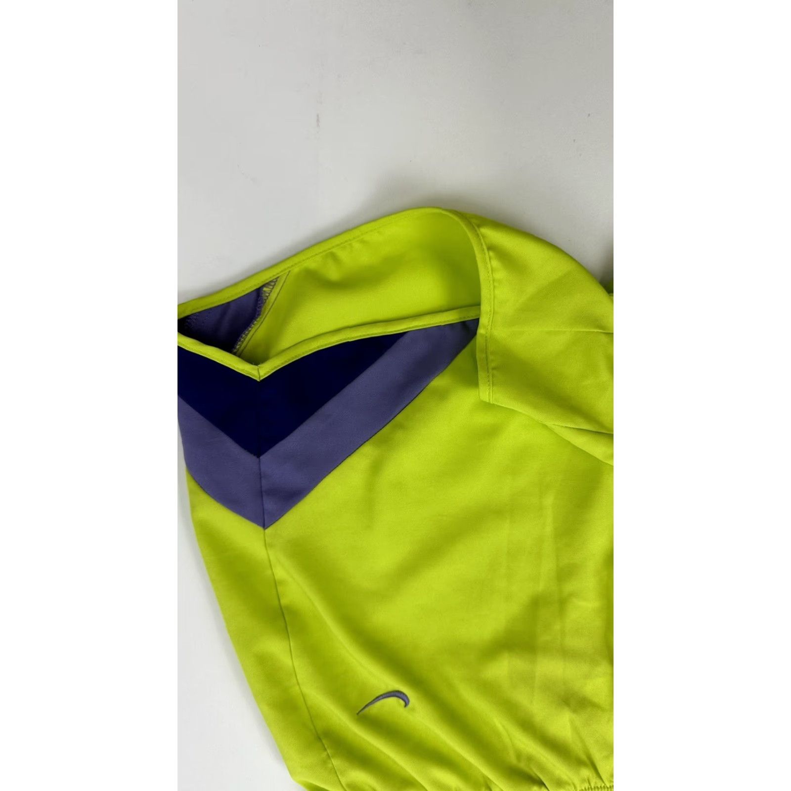 Nike VINTAGE Nike Running Shorts Women’s S Green 453257-390 Size 28" / US 6 / IT 42 - 4 Thumbnail