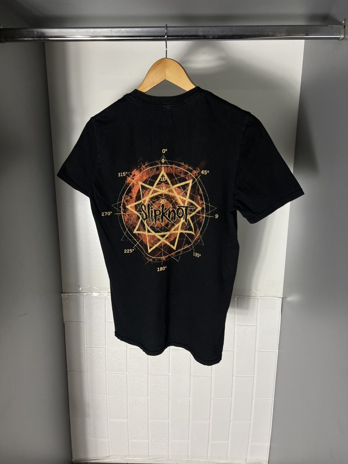 Band Tees VINTAGE SLIPKNOT WORLD TOUR ROCK T-SHIRT RETRO METAL Y2K 90s Size US S / EU 44-46 / 1 - 6 Thumbnail