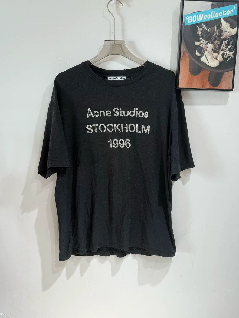 Acne Studios Acne Studios Black alphanumeric printed round-neck short-s Size US S / EU 44-46 / 1 - 1 Thumbnail