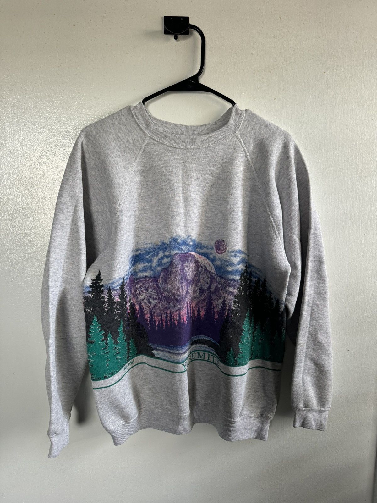 Other Grey vintage Yosemite Park 90s sweatshirt Size XL / US 12-14 / IT 48-50 - 1 Thumbnail