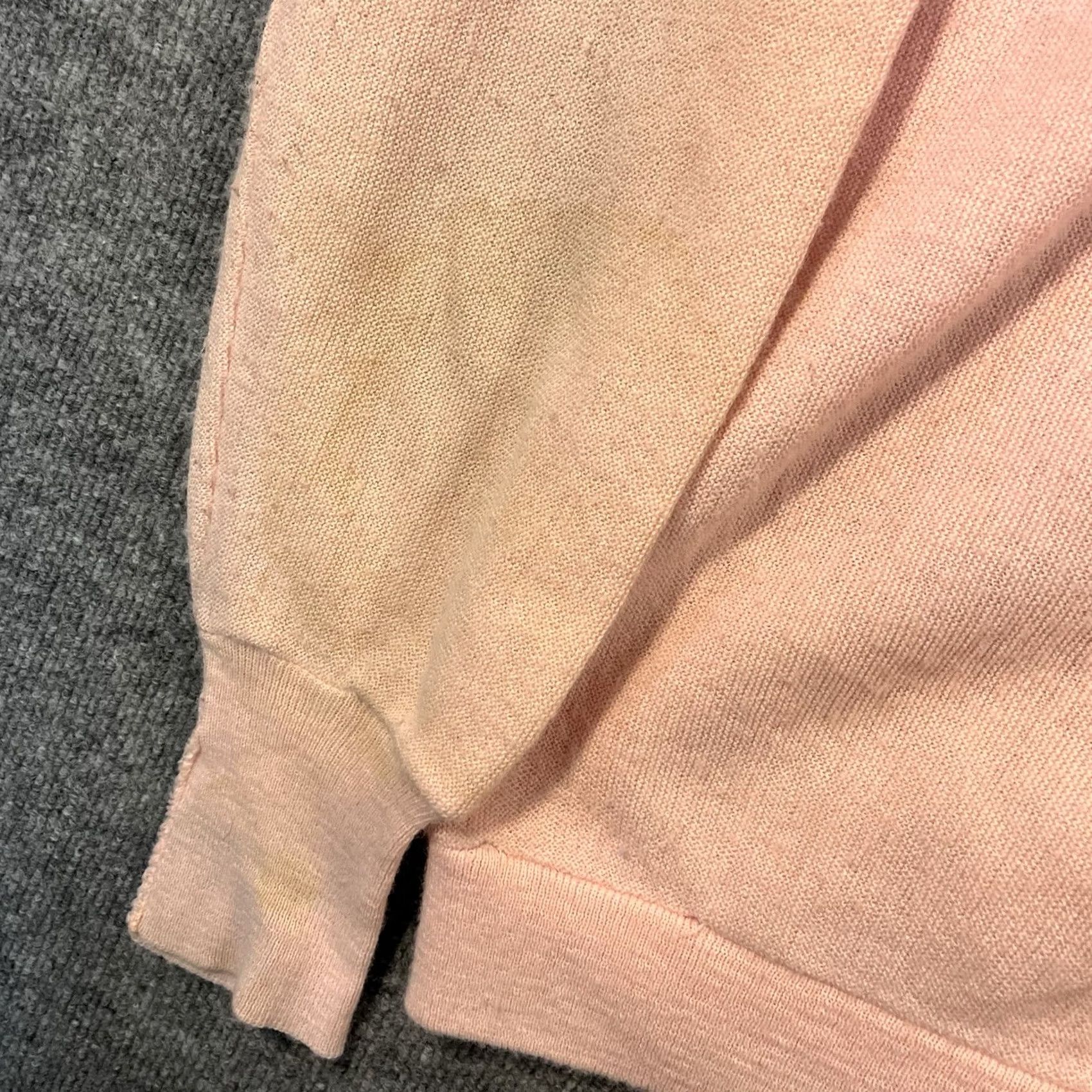 Izod VINTAGE Izod Lacoste Cardigan Sweater Orlon Acrylic Pink Button Front Mens XL 80s Size US XL / EU 56 / 4 - 4 Thumbnail