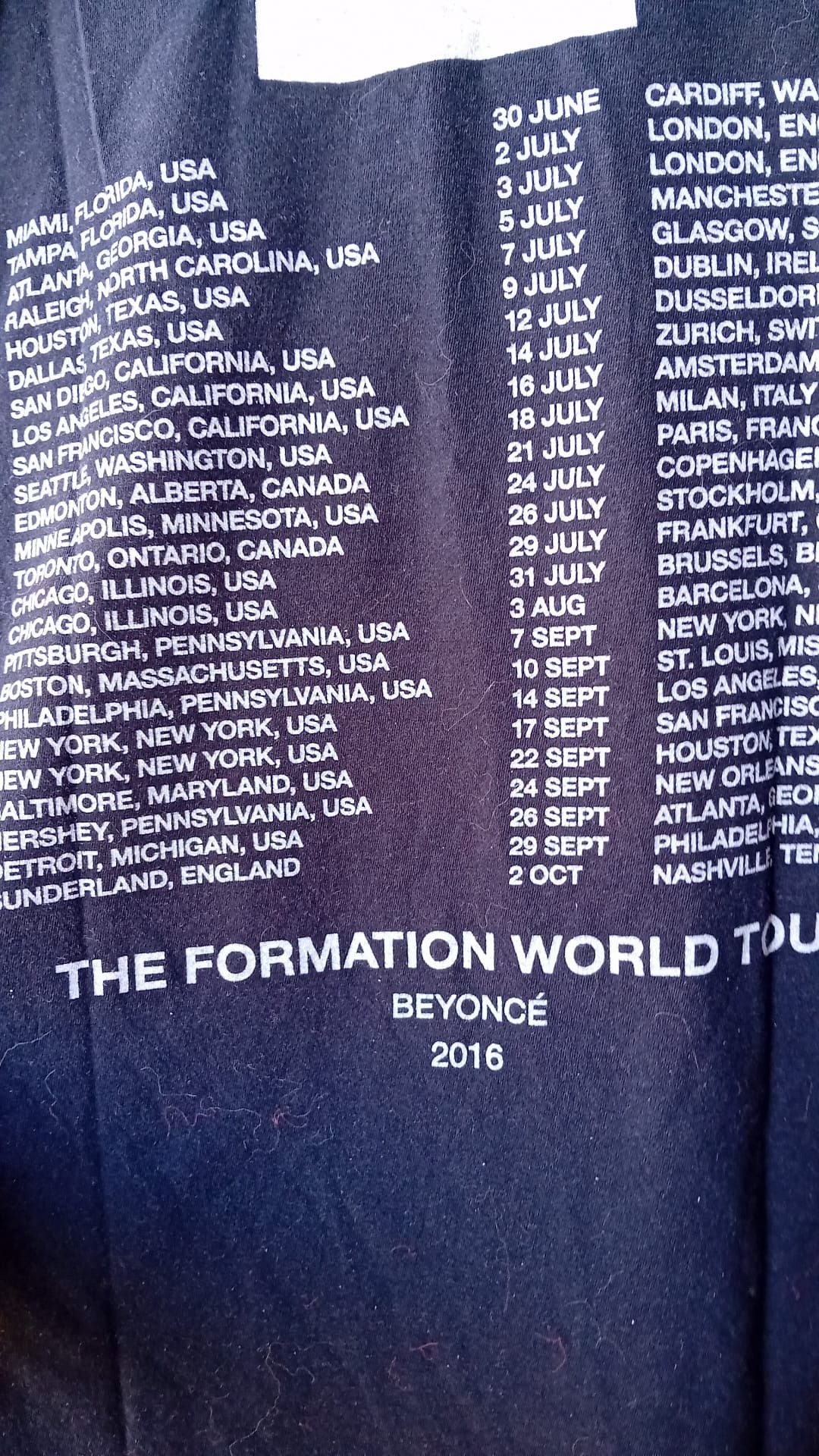 Band Tees × Beyonce Beyonce Formation World Tour 2016 Butterfly T-shirt sz M Size US M / EU 48-50 / 2 - 6 Thumbnail