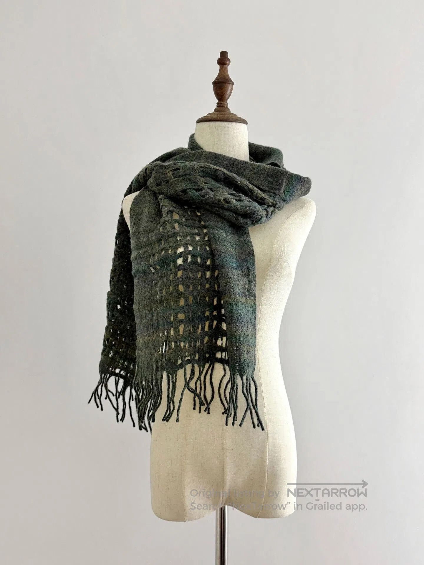 Romeo Gigli dark green wool woven scarf. Size ONE SIZE - 8 Thumbnail