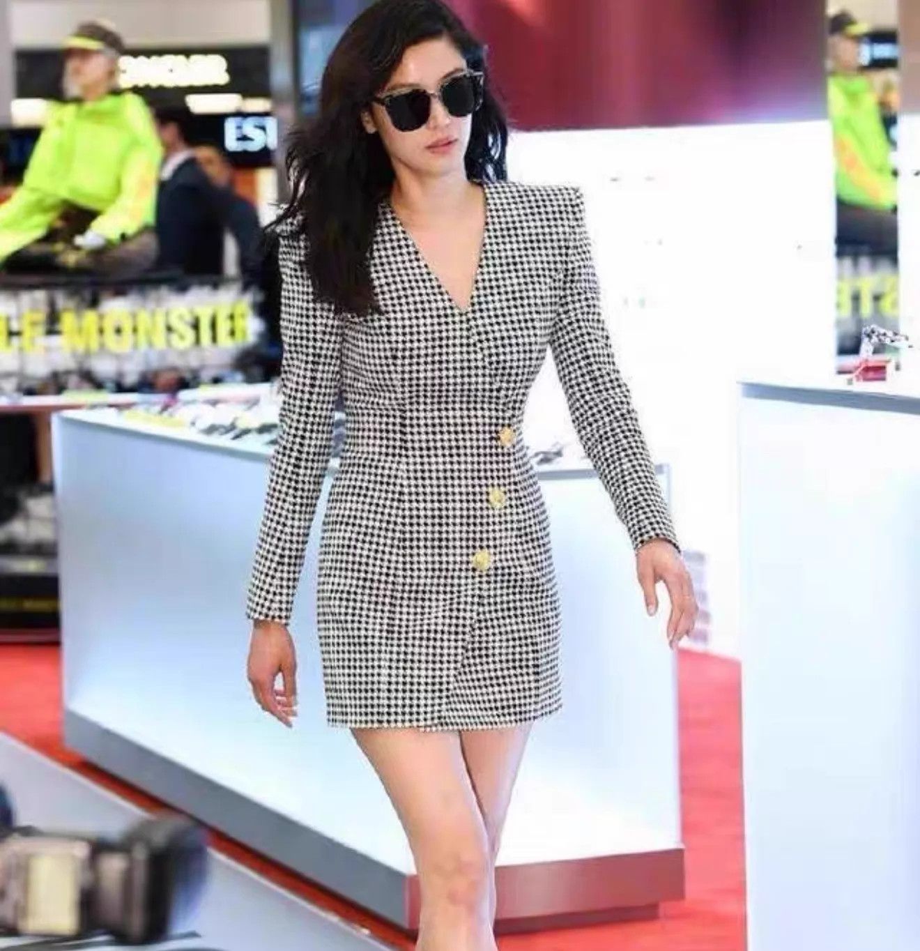 Balmain Balmain Houndstooth Gold Button Dress Coat 36 NWT Size XS / US 0-2 / IT 36-38 - 2 Thumbnail