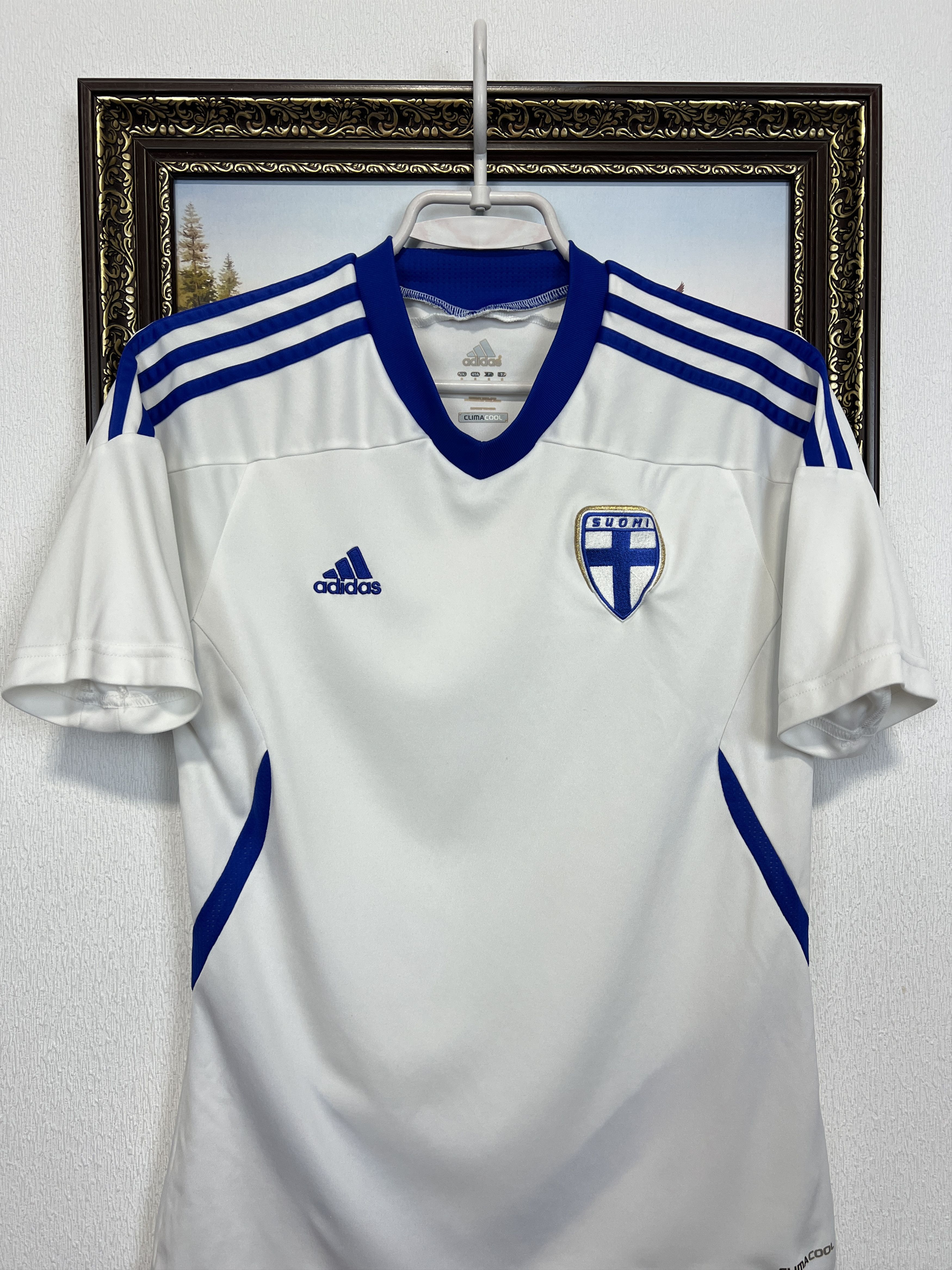 Adidas Finland Home football shirt 2011 Soccer Adidas Jersey Trikot Size S / US 4 / IT 40 - 2 Thumbnail