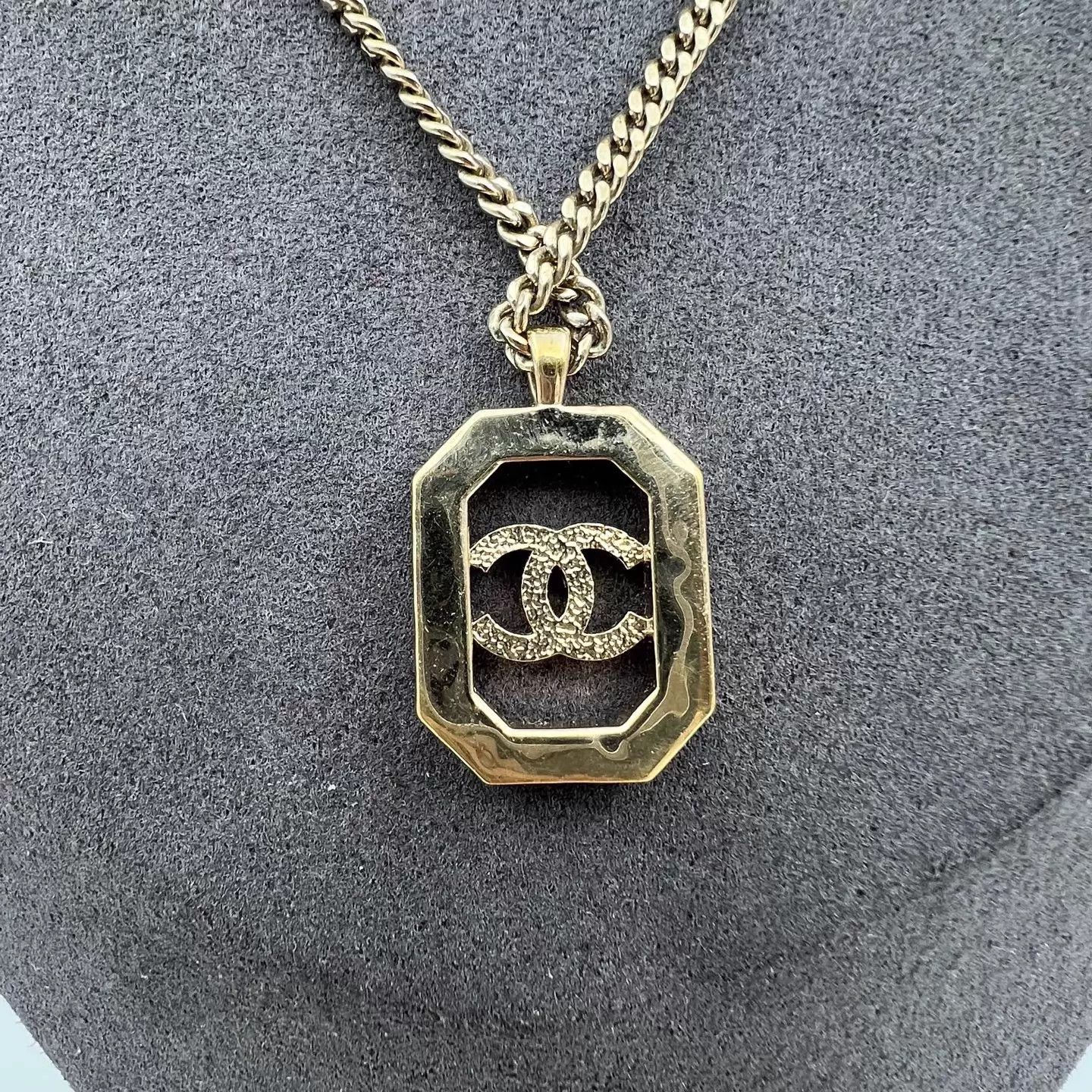 Chanel Chanel 23B Crystal Cutout Square CC Necklace Size ONE SIZE - 3 Thumbnail