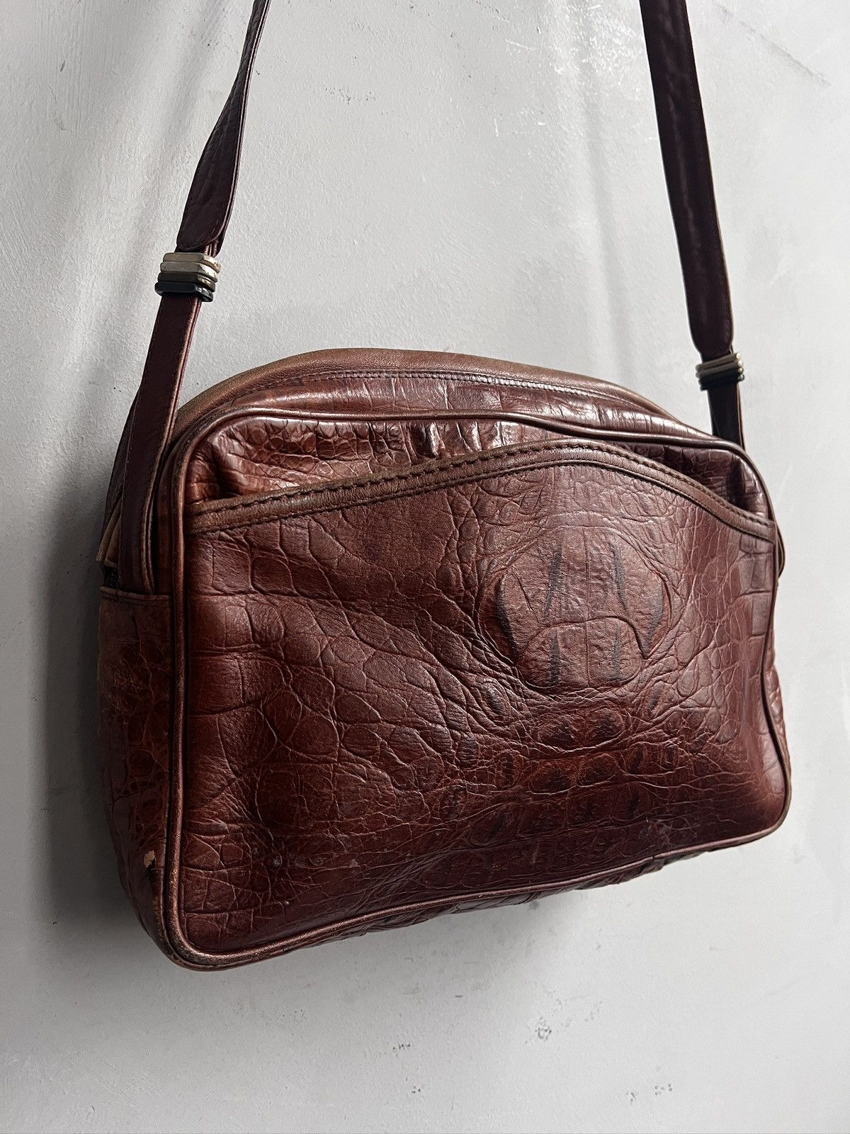 KMRii Brown Leather Crocodile Skin Crossbody kmrii style Size ONE SIZE - 3 Thumbnail