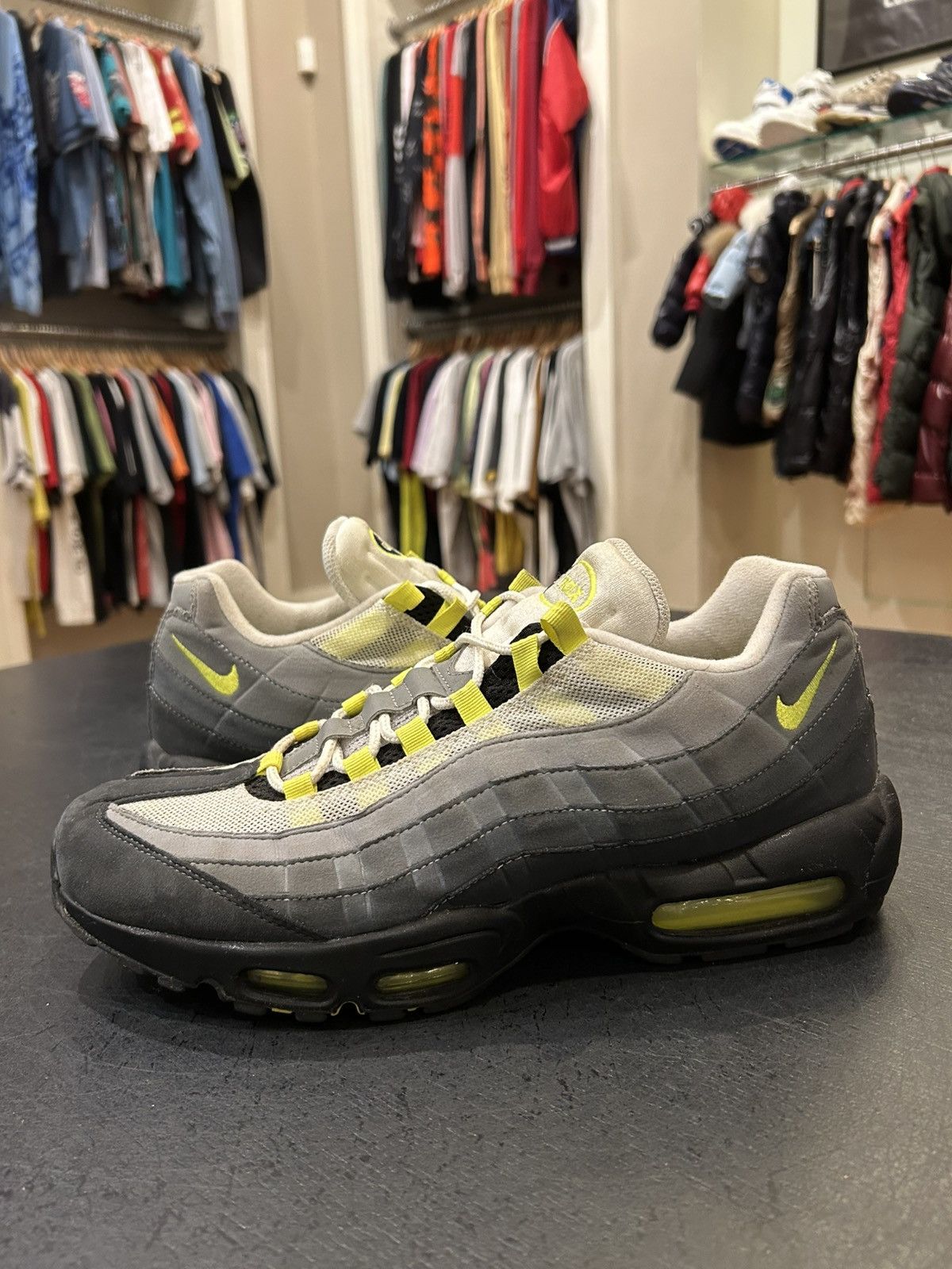 Nike Nike Air Max 95 SE Neon Size US 12 / EU 45 - 1 Thumbnail