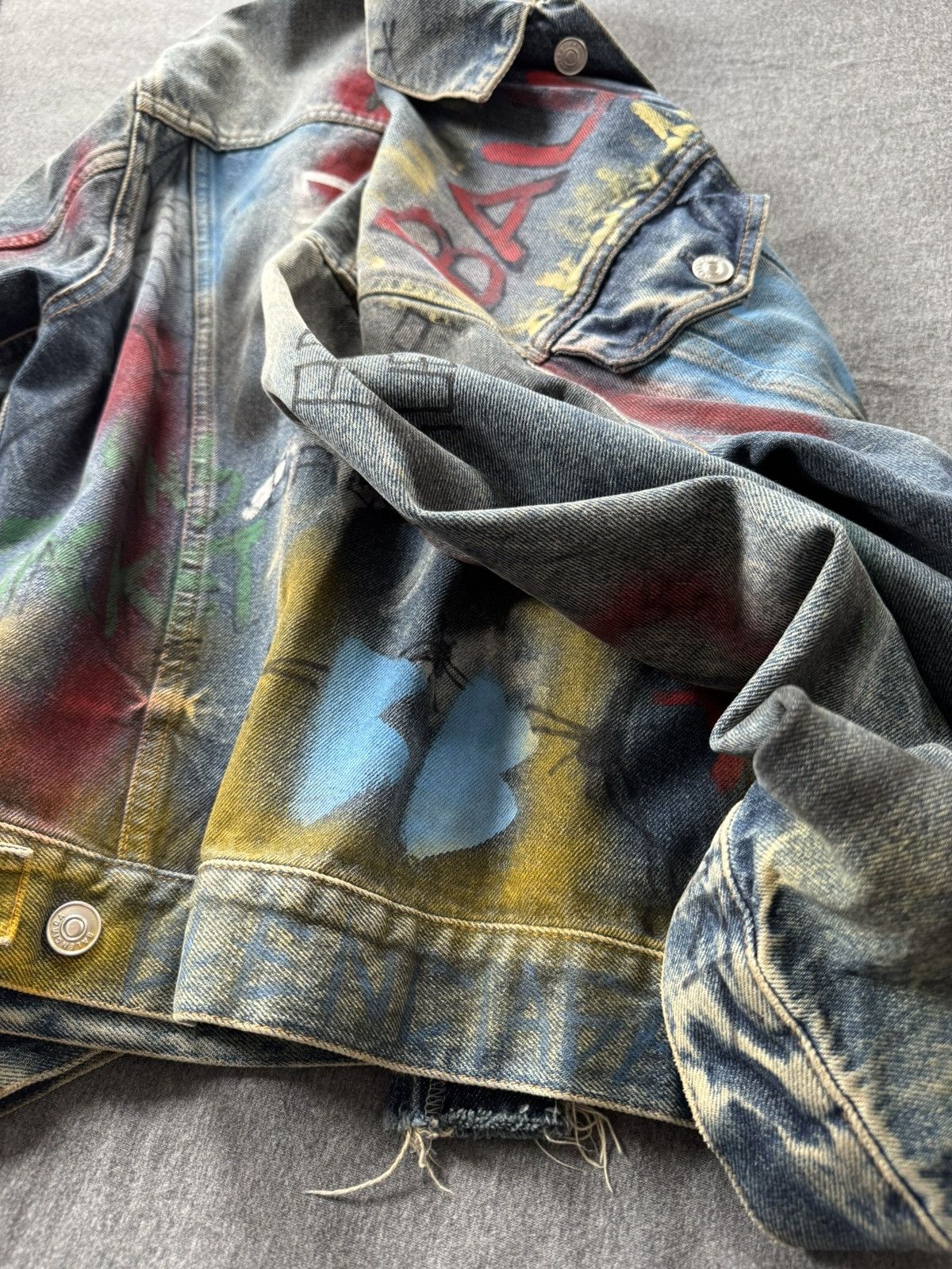 Balenciaga Balenciaga Denim Jacket Custom Painted Grafitti All-Over Size US S / EU 44-46 / 1 - 8 Thumbnail