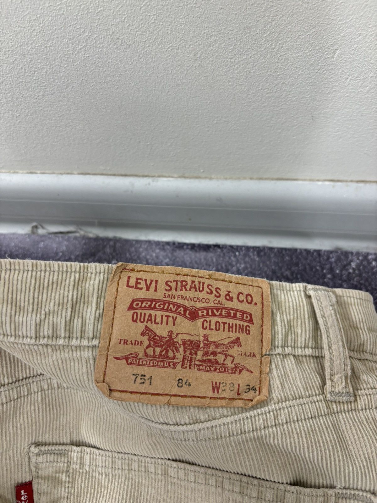 Levi's Vintage Levi’s 751 84 Men’s Corduroy Velvet Hype Pants Jeans Size US 38 / EU 54 - 8 Thumbnail