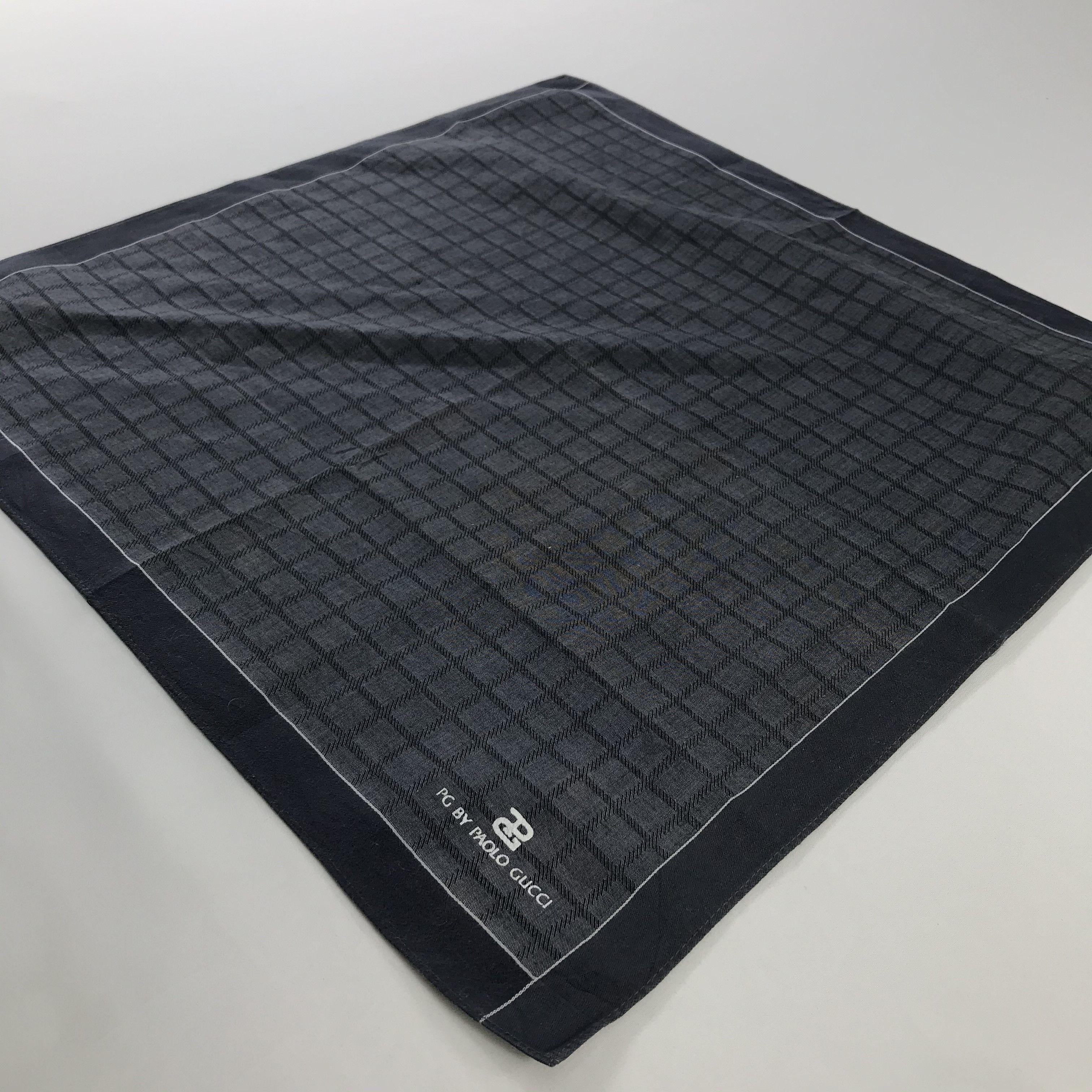 Paolo Gucci × Vintage Paolo Gucci Bandana / Handkerchief / Neckerchief - S948 Size ONE SIZE - 2 Thumbnail