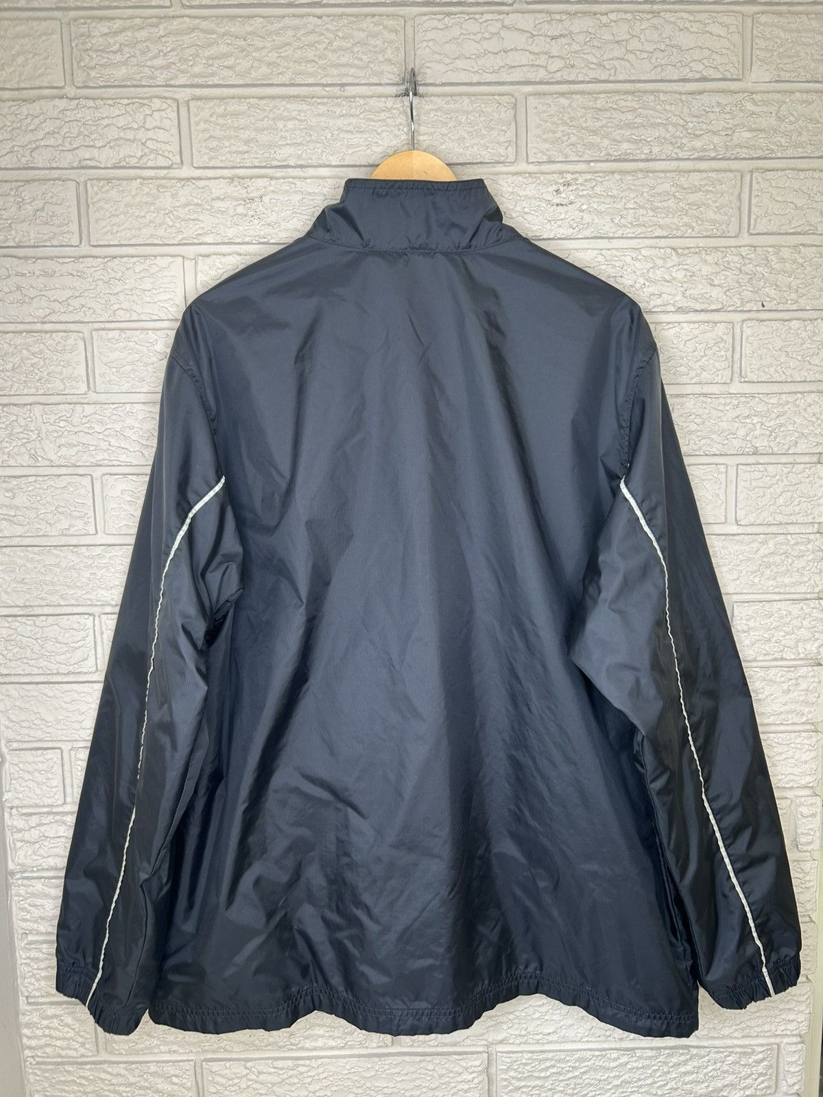 Nike Vintage Nike Mini Swoosh Black Windbreaker Zip Up Jacket Size US L / EU 52-54 / 3 - 7 Thumbnail