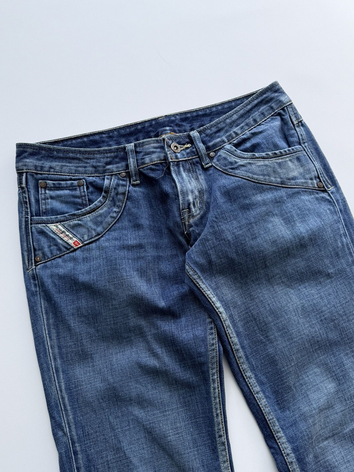 Diesel 2000s Diesel Flared Washed Denim Jeans Size 32" / US 10 / IT 46 - 4 Thumbnail