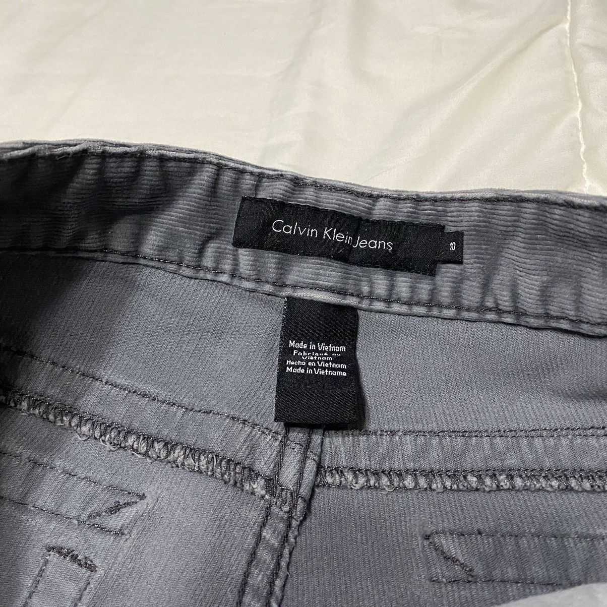 Calvin Klein × Vintage Vintage Calvin Klein Corduroy Pants Size US 31 - 9 Thumbnail