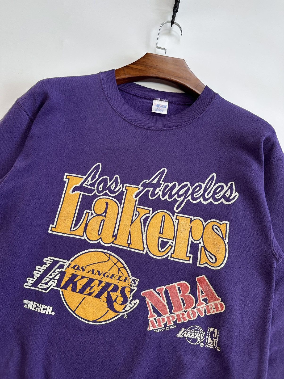 NBA 1991 Vintage LA Lakers NBA Purple Sweatshirt Los Angeles Size US M / EU 48-50 / 2 - 5 Thumbnail