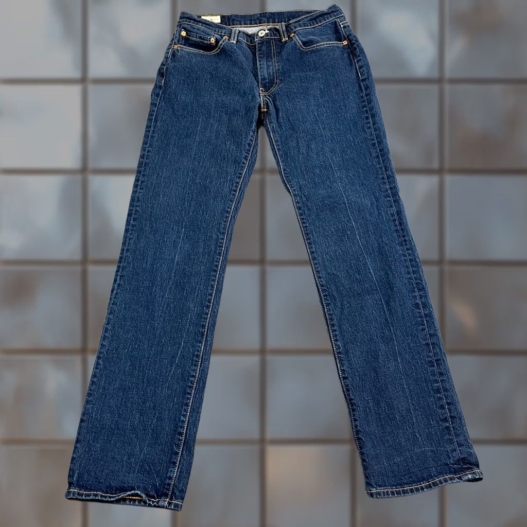 Levi's Levi's Mens Jeans Regular Straight 30 32 Blue Indigo Denim 5-Pocket Design Zip Tabs Vintage No Mens Jeans Regular 30 in Inside Leg 32 in Middle Wash Size US 30 / EU 46 - 1 Thumbnail