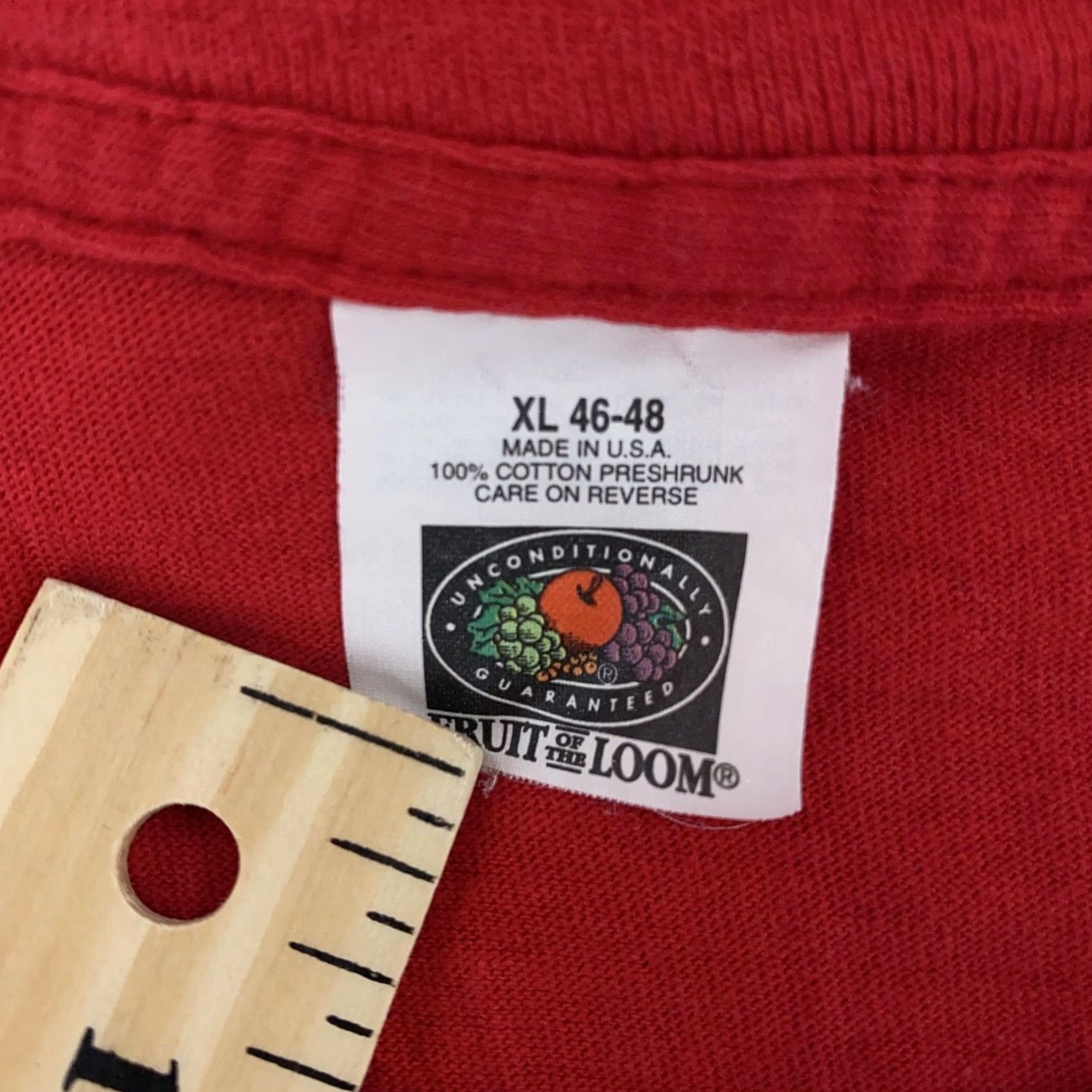 Fruit Of The Loom VINTAGE Fruit of the Loom Shirt Mens M/L Red Pocket Tee USA 90s Casual Crew Neck Short Sleeve Cotton Size US M / EU 48-50 / 2 - 8 Thumbnail