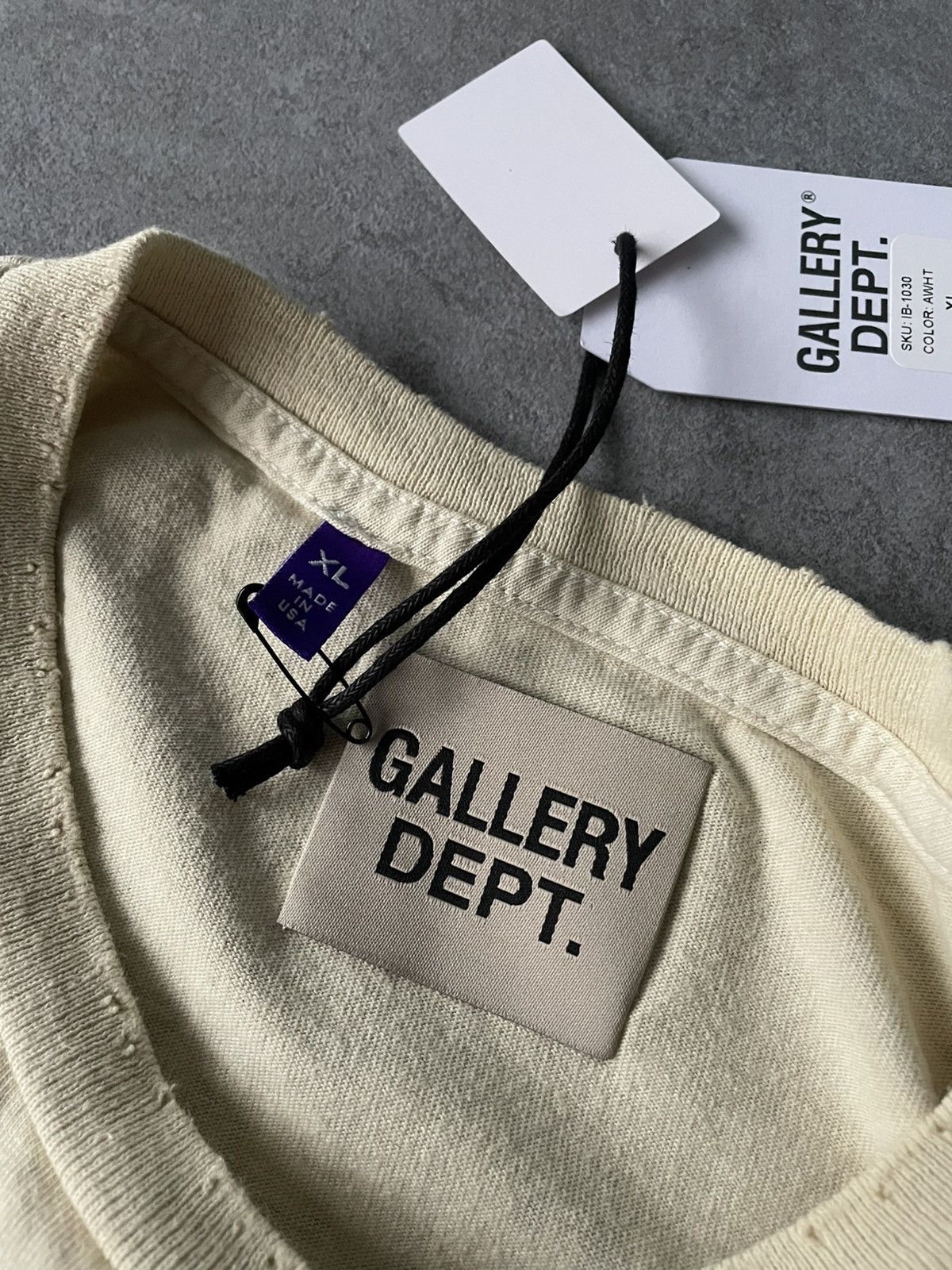 Gallery Dept. GALLERY DEPT. GALLERIES ARE BORING WITHOUT US⚡️ Size US XL / EU 56 / 4 - 15 Thumbnail