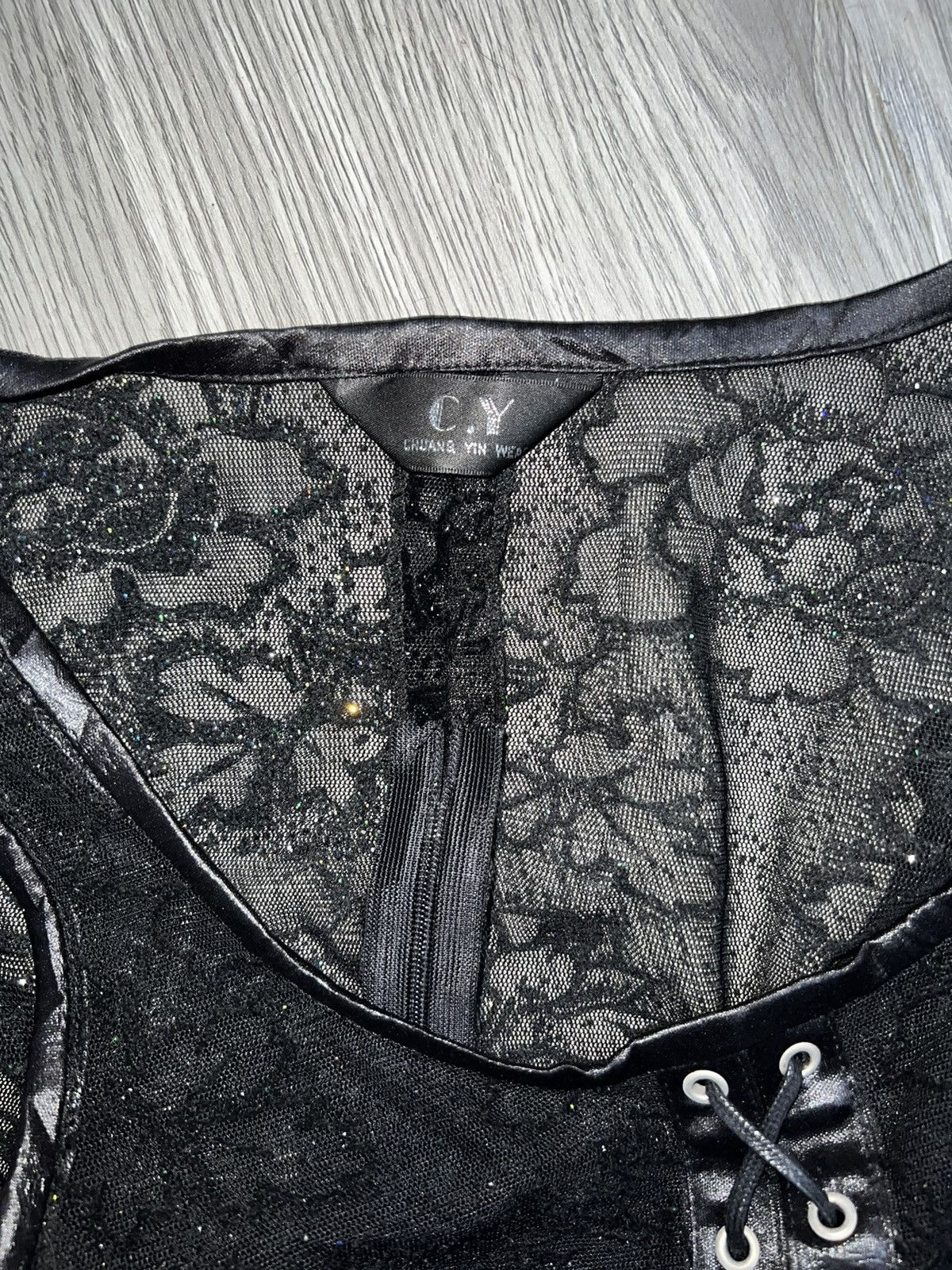 Seditionaries Y2k vintage lace mesh top 🥀🖤 Size M / US 6-8 / IT 42-44 - 10 Thumbnail
