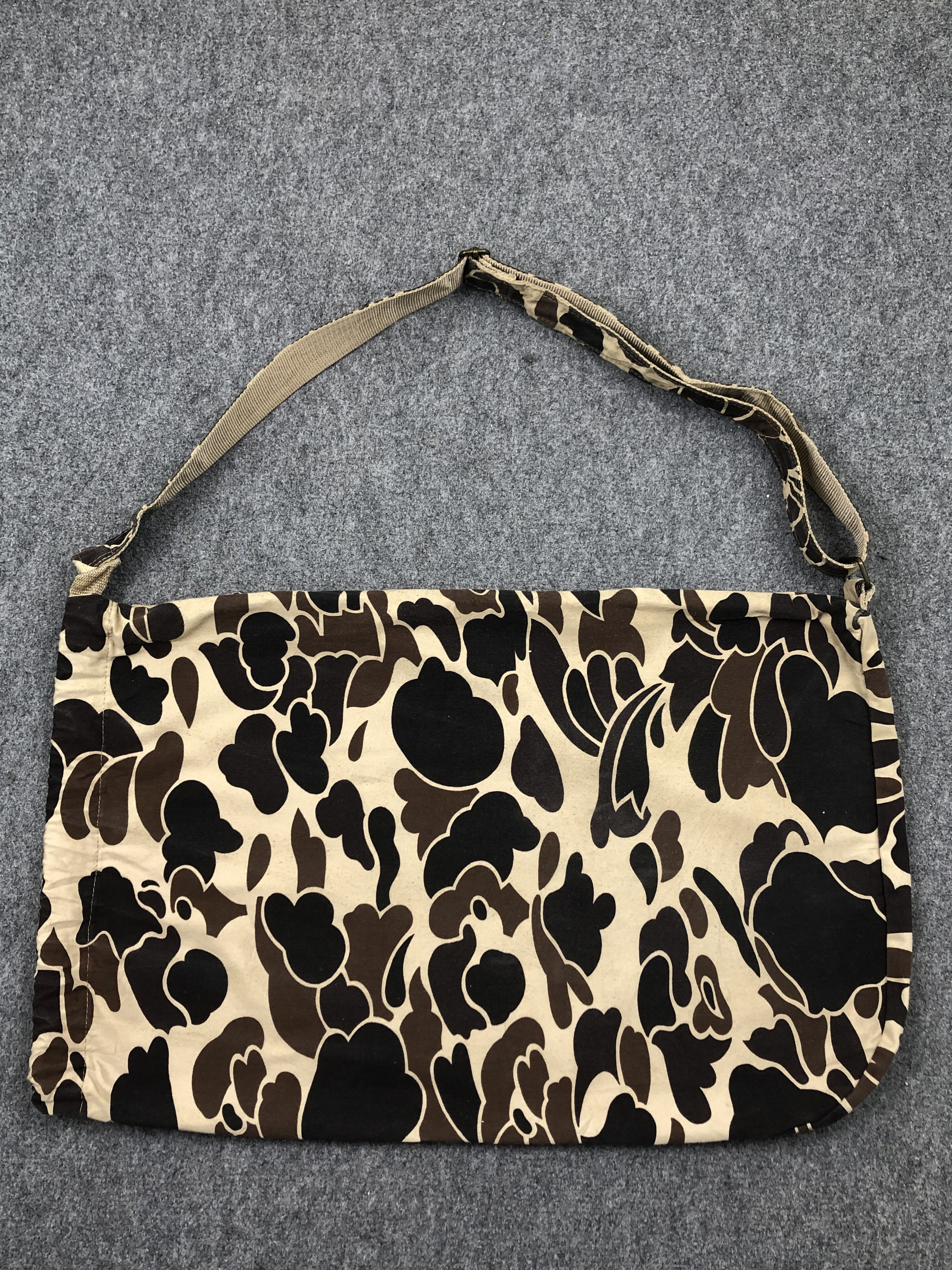 Vintage Vintage Japanese Brand Camouflage Crossbody Bag BG0177 Size ONE SIZE - 3 Thumbnail