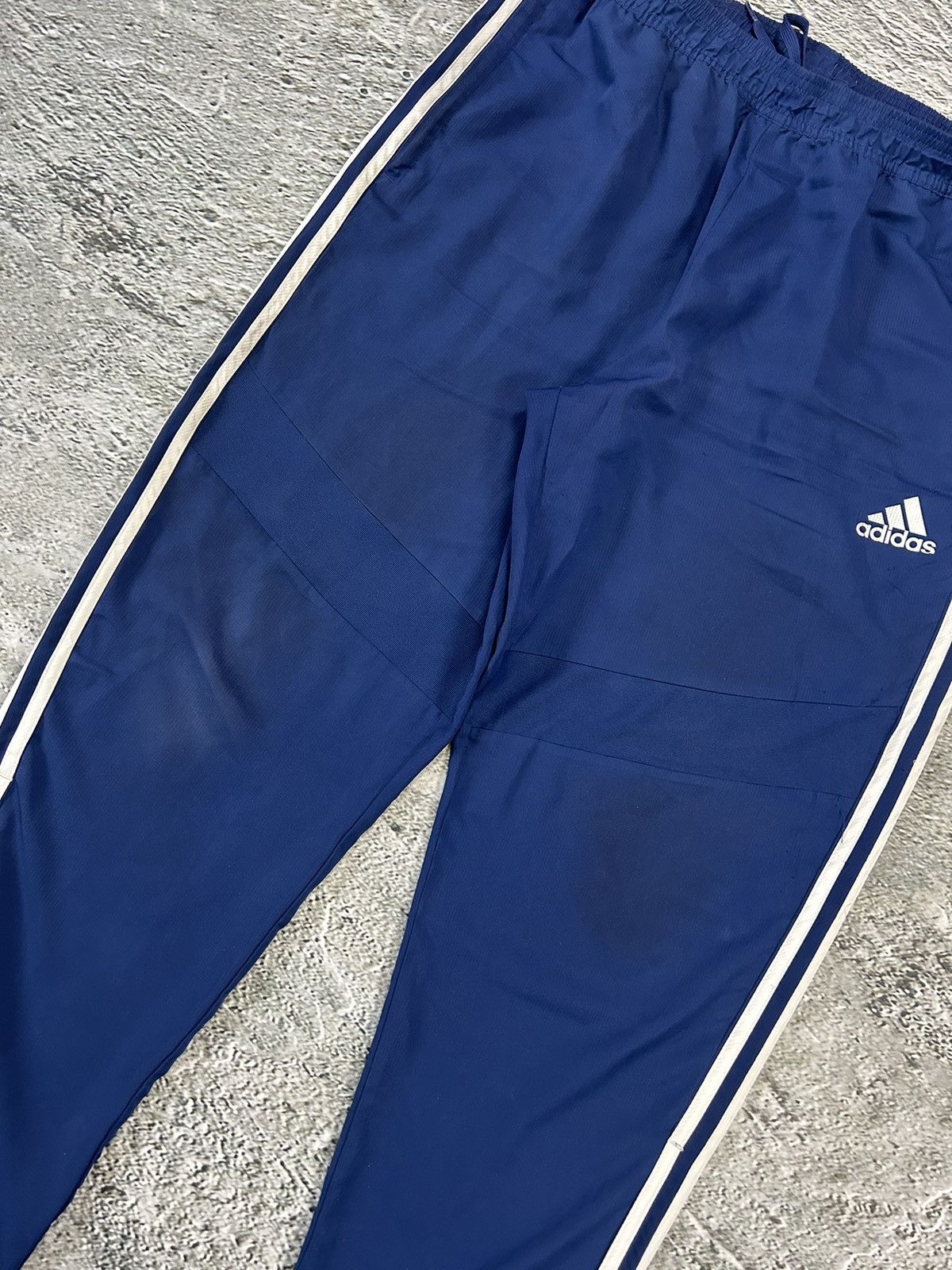 Adidas × Vintage France Adidas track suit navy pants windbreaker vintage Size US L / EU 52-54 / 3 - 15 Thumbnail