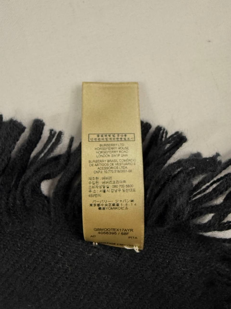 Burberry Burberry Wool Half Mega Fashion Plaid Check Fringe Scarf Size ONE SIZE - 6 Thumbnail