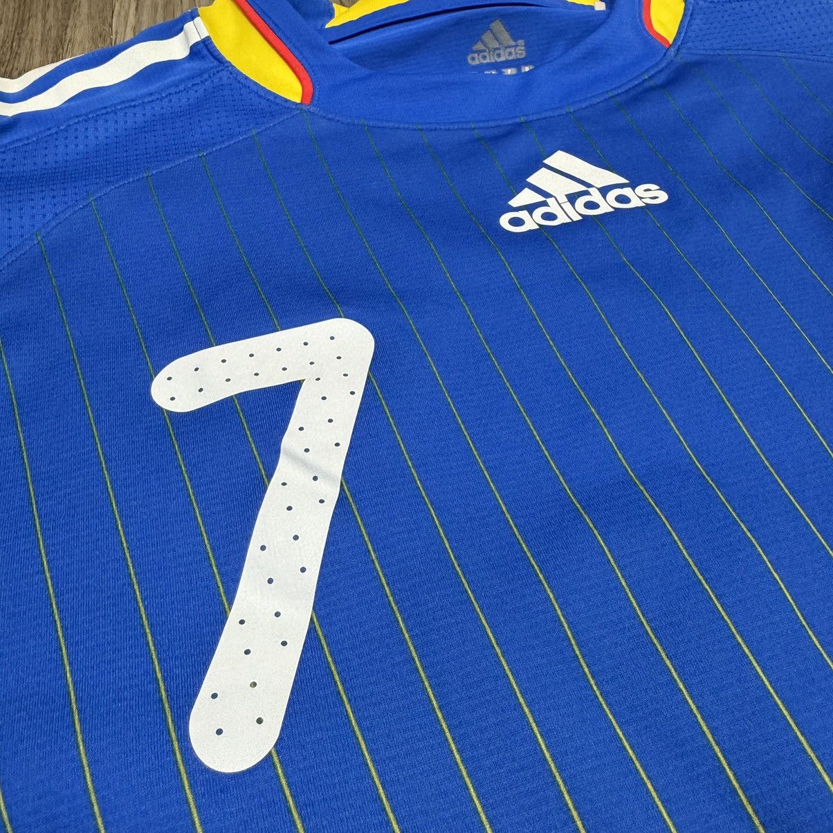 Adidas Japan 08/10 player issue home shirt #7 Endo Size US M / EU 48-50 / 2 - 4 Thumbnail