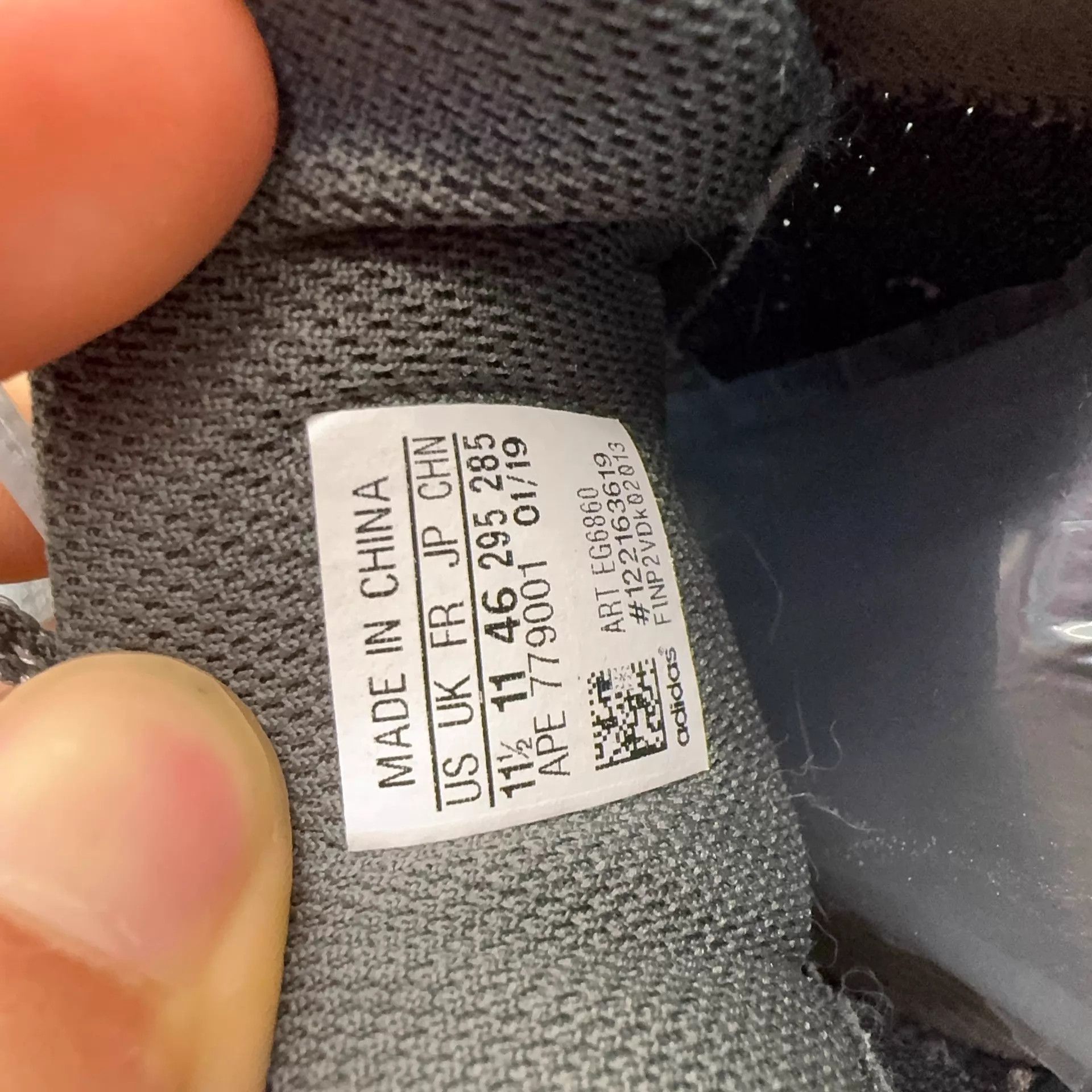 Adidas Adidas Yeezy 700 V2 Geode Treasure Gray EG6860 46 Size US 11.5 / EU 44-45 - 7 Thumbnail