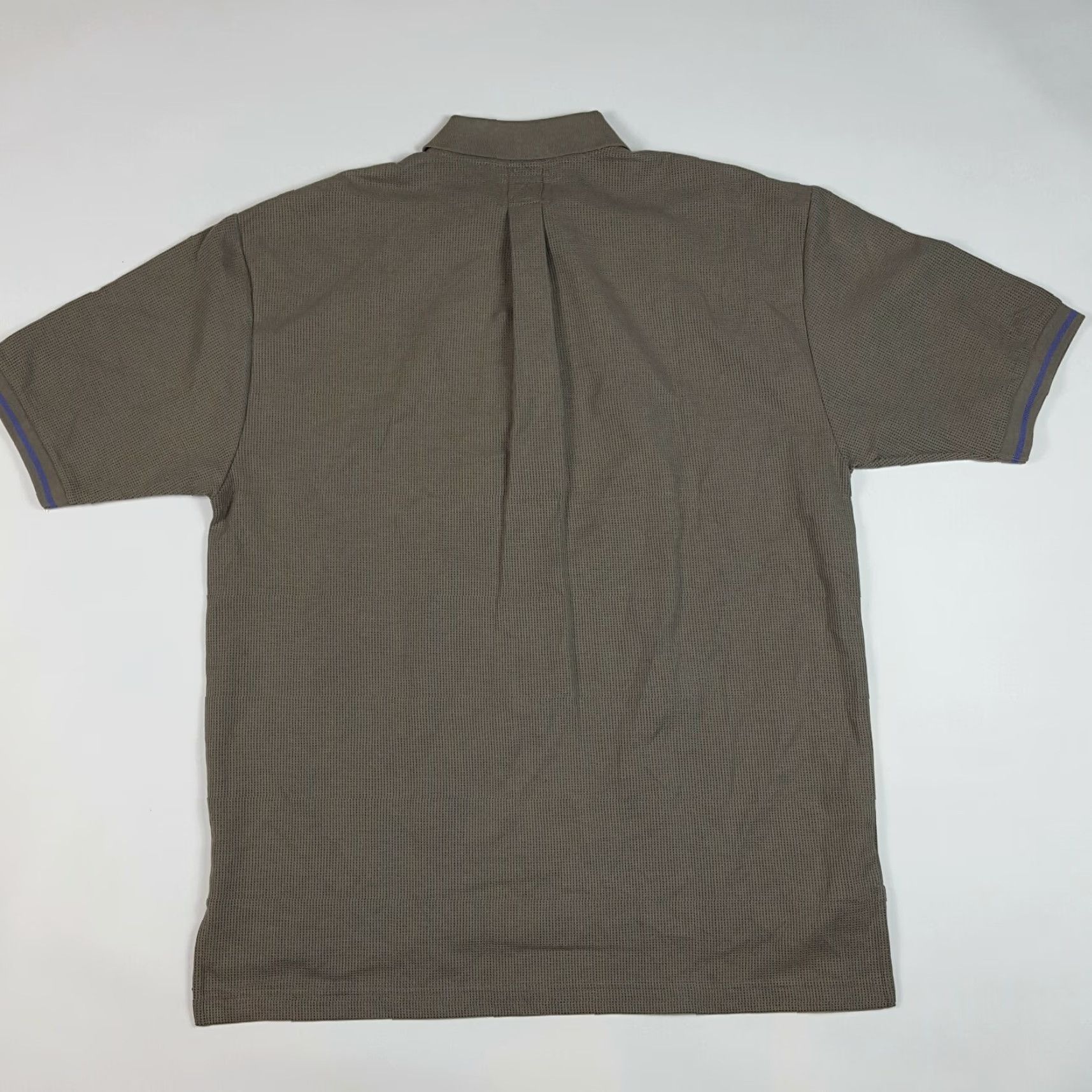 Vintage VINTAGE Preppy Pin Dot Men's Medium Gray Short Sleeve Collared Polo Shirt Skate Surf Size US M / EU 48-50 / 2 - 6 Thumbnail