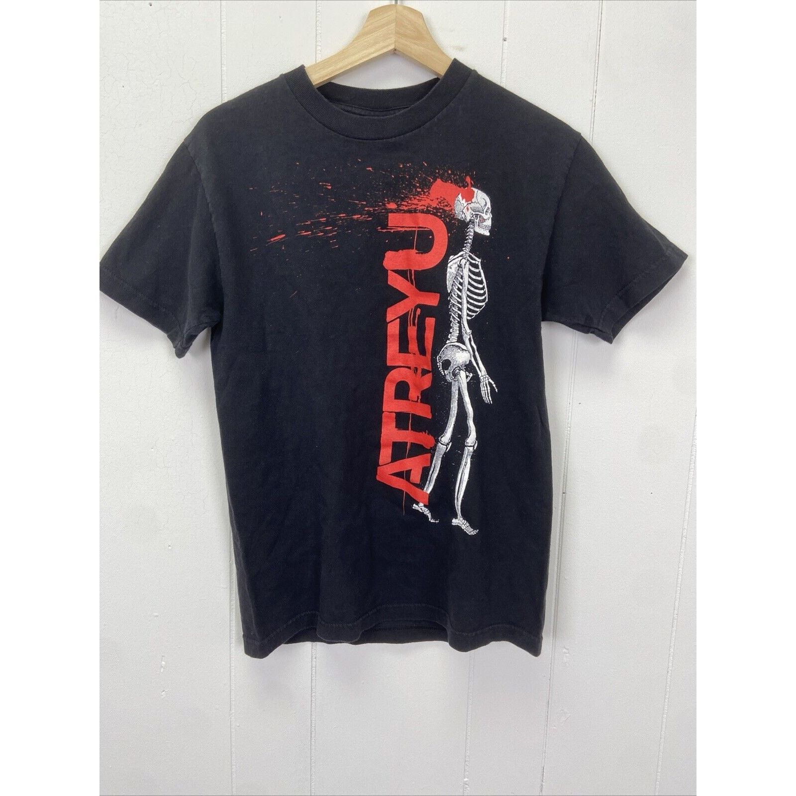 Vintage Atreyu 2008 Walking Skull Band T-Shirt Size Small Size US S / EU 44-46 / 1 - 1 Thumbnail