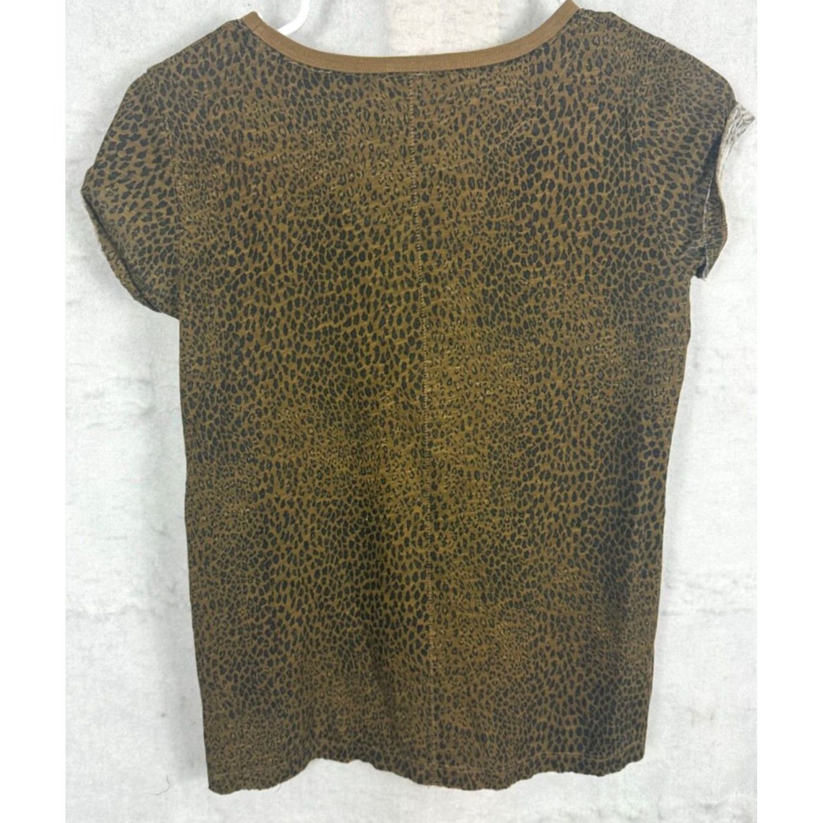 Vintage We The Free People Leopard Cat Print T shirt Women XS Short Sleeve Lightweight Size XS / US 0-2 / IT 36-38 - 3 Thumbnail