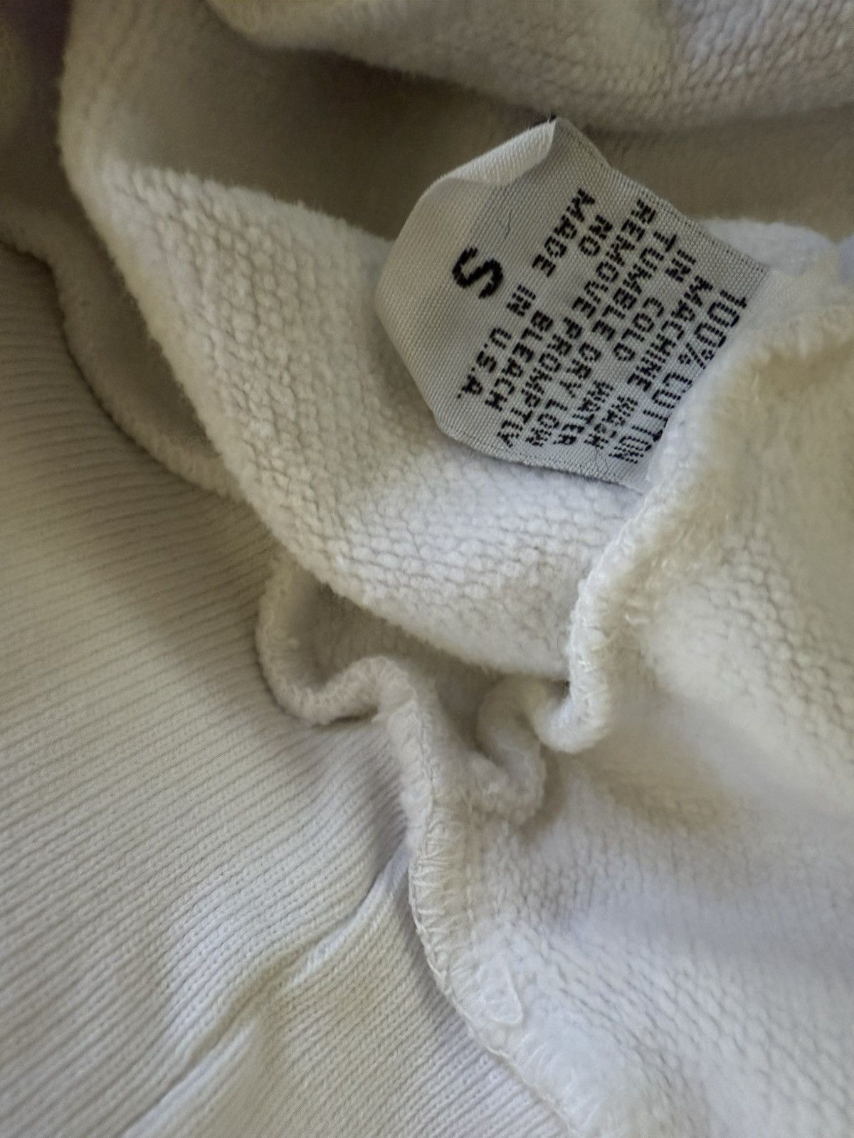 Strawberry × Unwanted unwanted x shirtking phade strawberry mansion crewneck Size US S / EU 44-46 / 1 - 3 Thumbnail