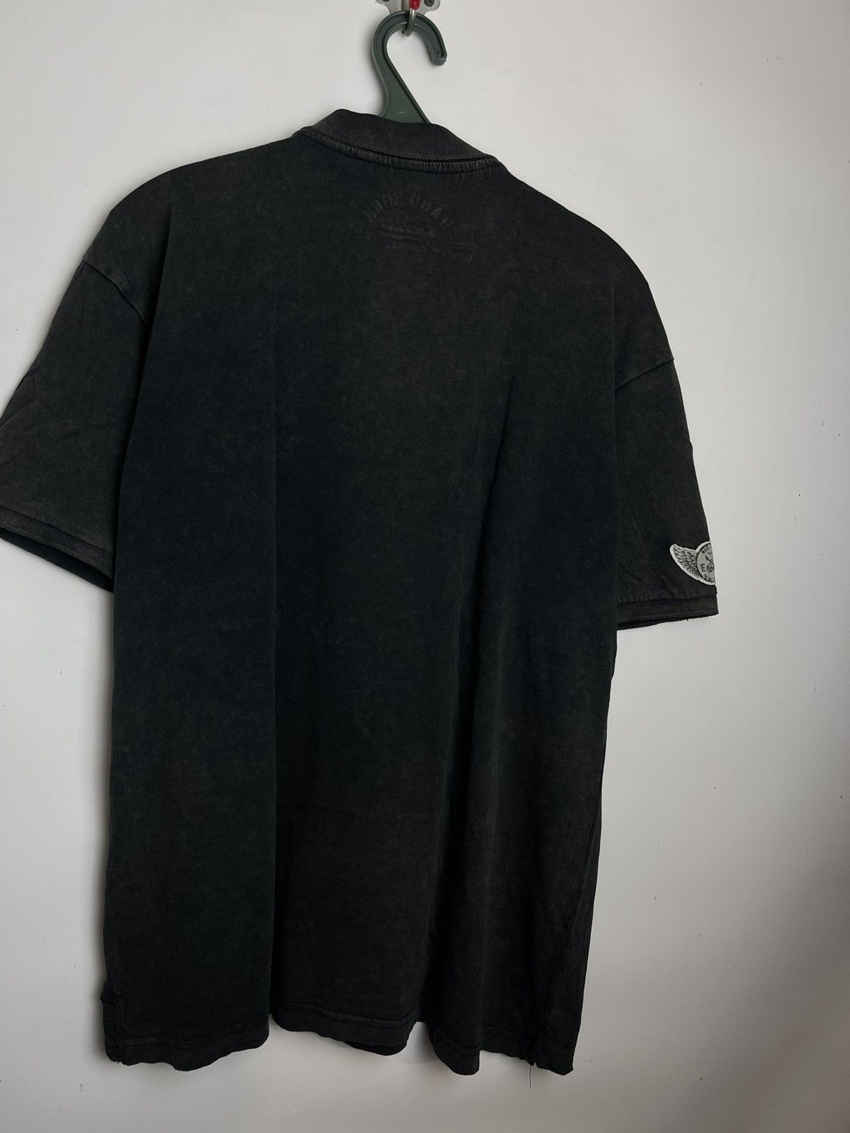 Hard Rock Cafe Vintage Hard Rock Cafe Paris Tee Guitar Company Size US L / EU 52-54 / 3 - 9 Thumbnail