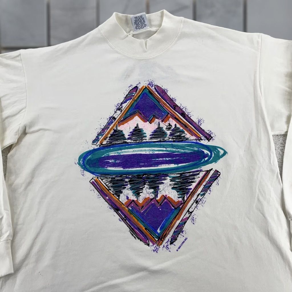 Vintage VINTAGE Ski Mountain L/S Mock Neck Shirt Mens XL White CYRK T-Shirt Graphic Print Retro Outdoor 90s Mens Shirts Size US XL / EU 56 / 4 - 1 Thumbnail
