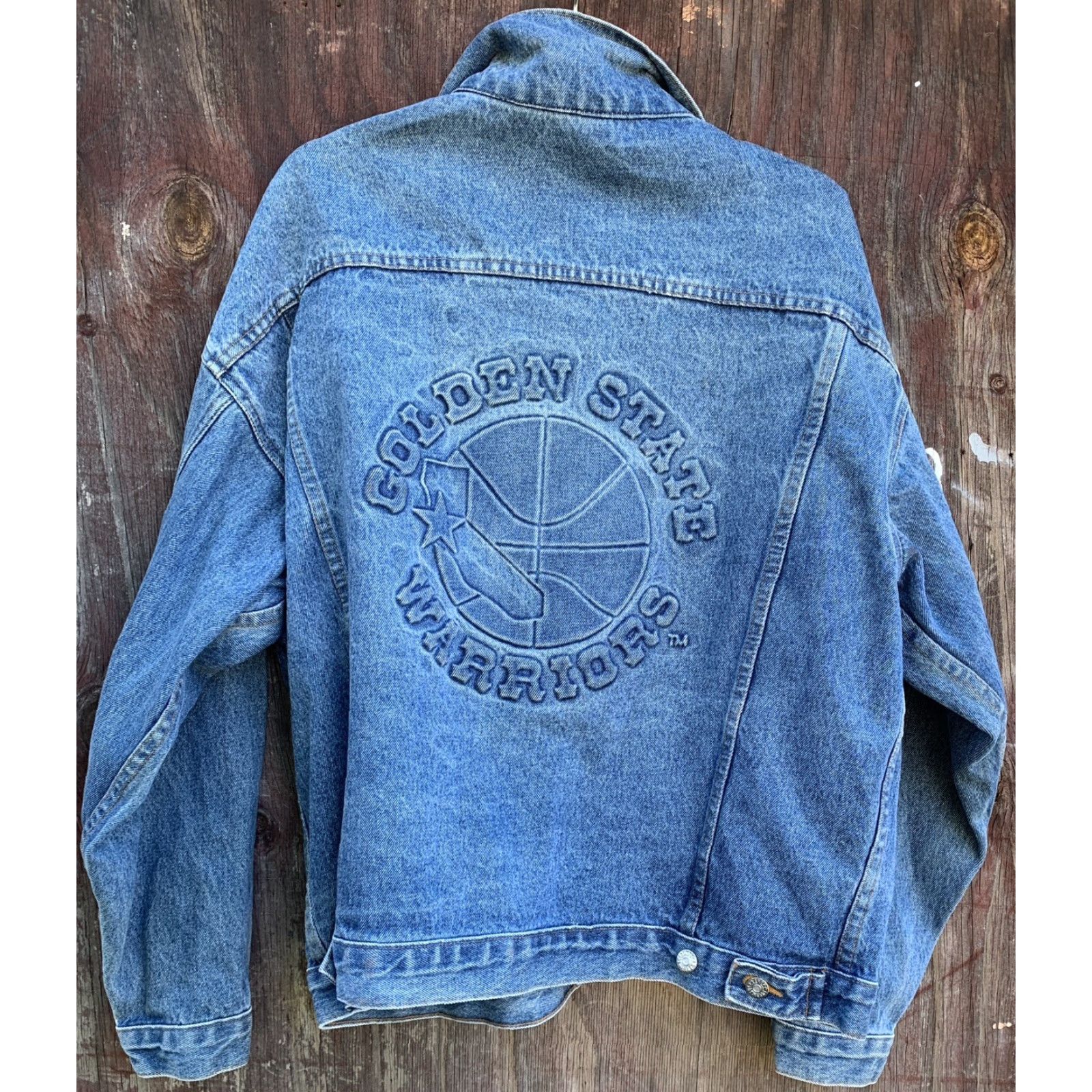 Vintage VINTAGE Golden State Warriors Embossed Denim Jacket Trucker Jean Made In USA Size L Size US 33 - 4 Thumbnail