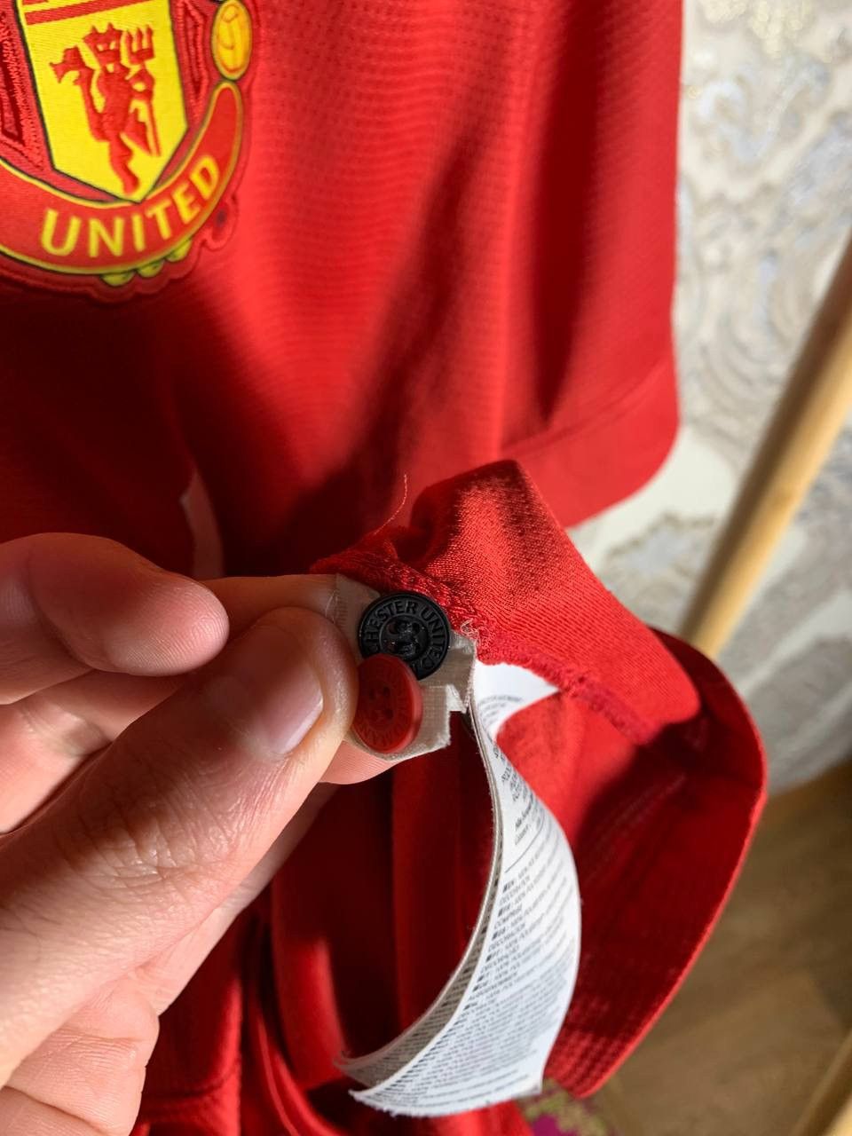 Adidas VINTAGE NIKE MANCHESTER UNITED SOCCER JERSEY HOME Y2K RARE Size US L / EU 52-54 / 3 - 9 Thumbnail