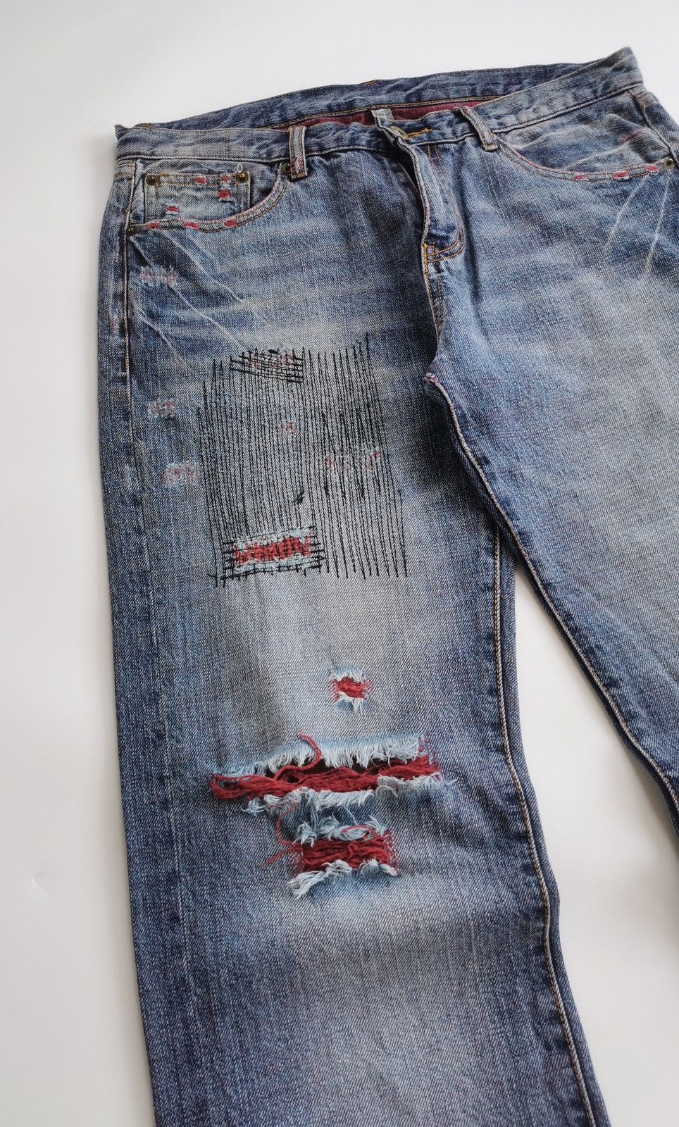 Japanese Brand Reddish Vibgyor Distressed Repair Denim Jeans Size US 33 - 4 Thumbnail