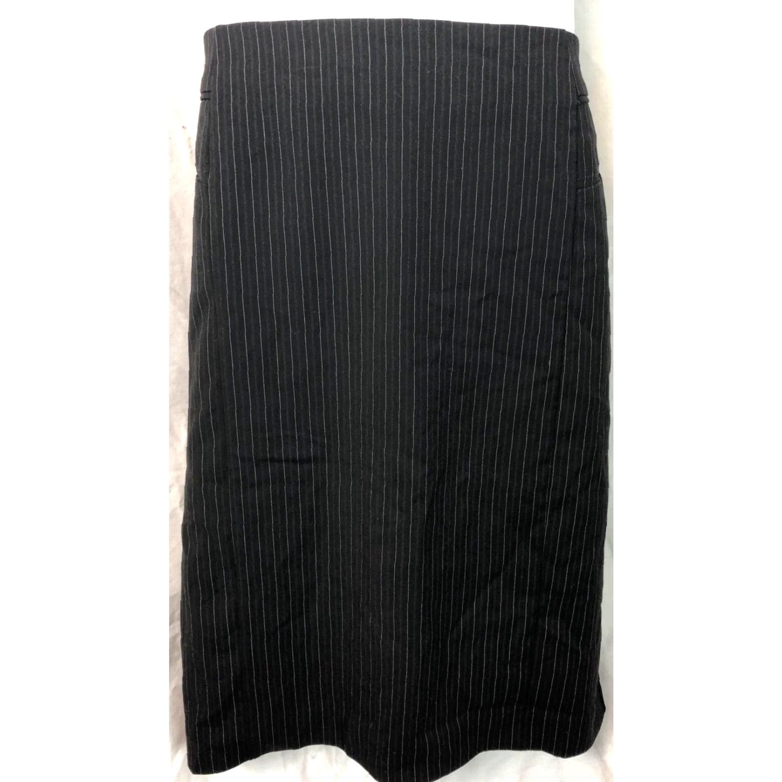 Worthington Worthington Stretch Straight Skirt 12 Black Pinstripe Knee Length Lined 34”waist Career Women Size 34" / US 12 / IT 48 - 2 Thumbnail