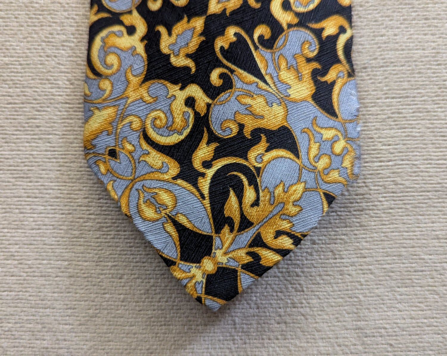 Versace Vintage Gianni Versace Silver & Gold Paisley Silk Tie Size ONE SIZE - 6 Thumbnail