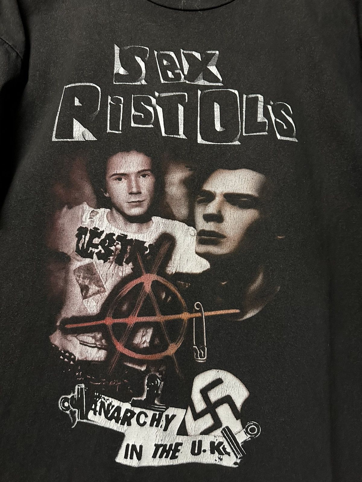 Band Tees Vintage Sex Pistols Punk Not Dead Sun Faded Tee Size US XL / EU 56 / 4 - 2 Thumbnail
