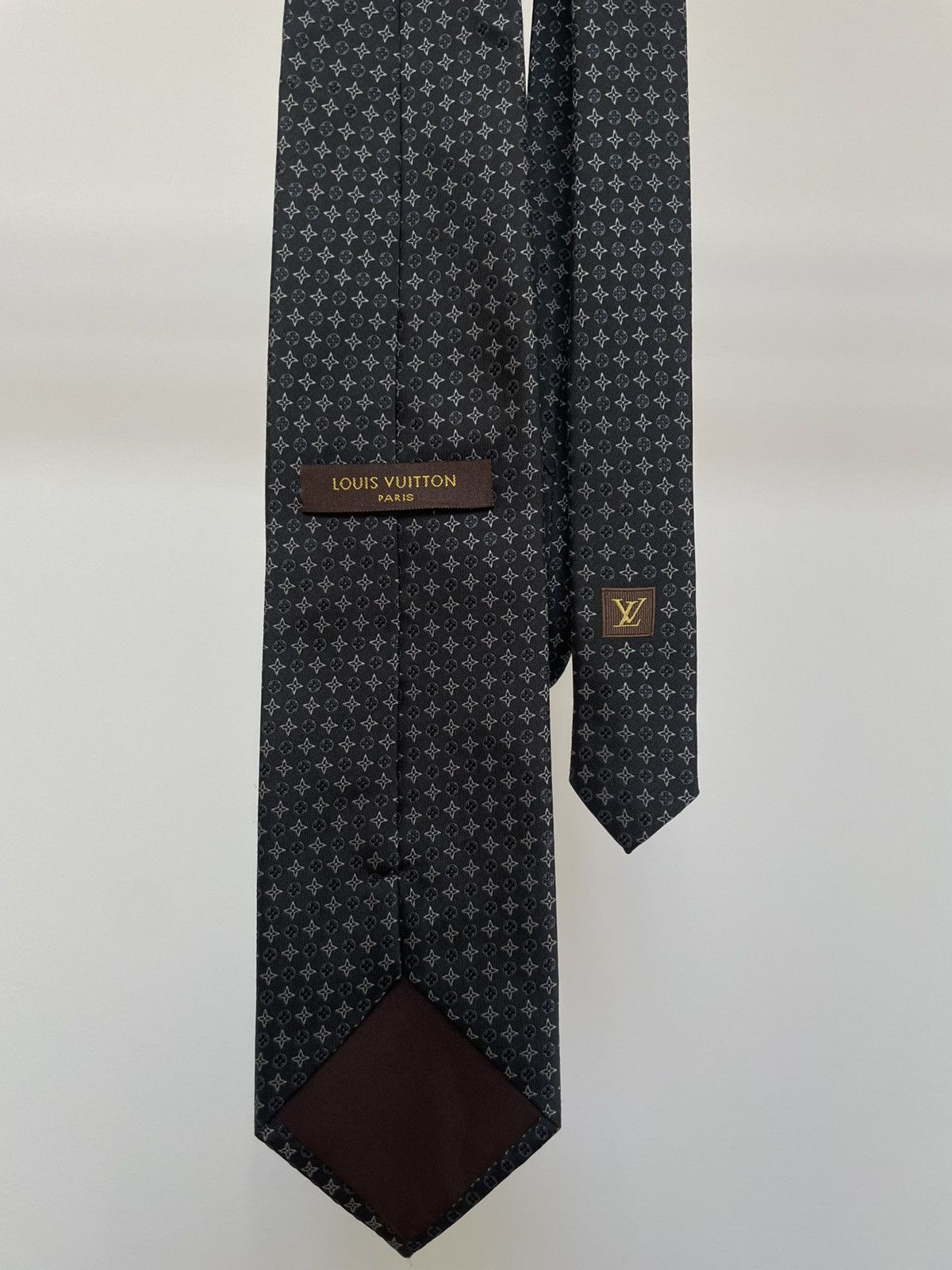 Louis Vuitton Louis Vuitton LV silk tie Size ONE SIZE - 2 Thumbnail