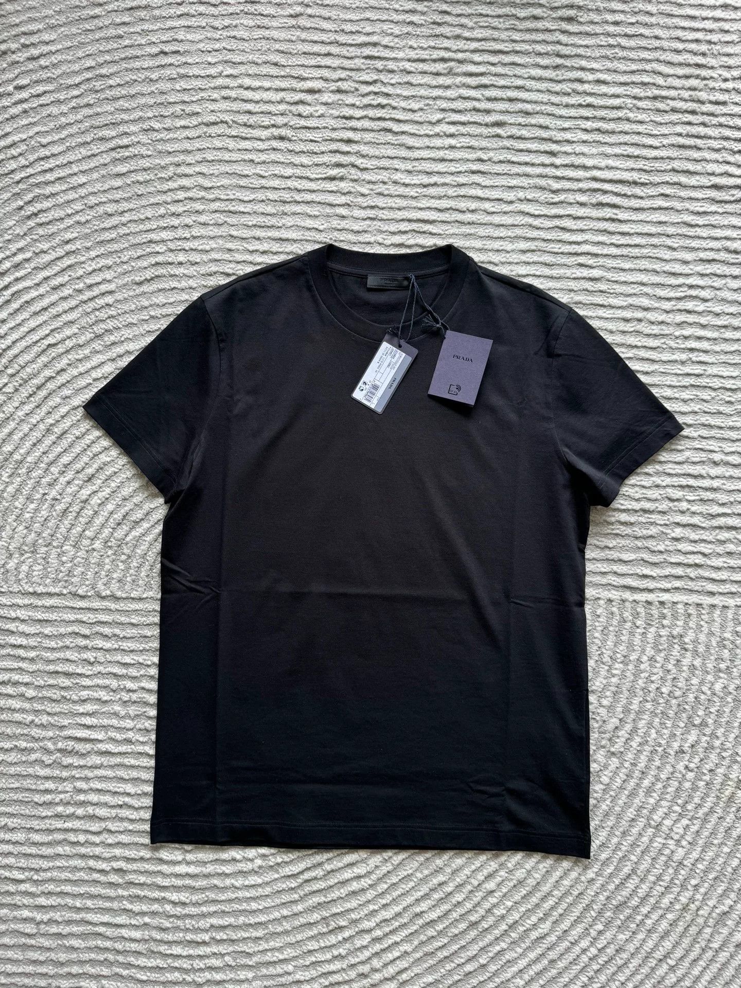Prada Prada Men's Basic Short-sleeve T-shirt Size US M / EU 48-50 / 2 - 1 Thumbnail